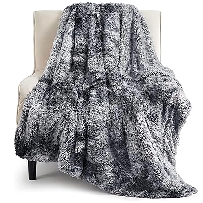 Bedsure GentleSoft Fluffy Fuzzy Faux Fur Throw Blanket for Couch, Soft Sherpa Fleece Cozy Gifts for Women, Christmas Plush Blanket Bed Room Decor for Men, Thick Warm Minky Gifts for Teen Girls Boys