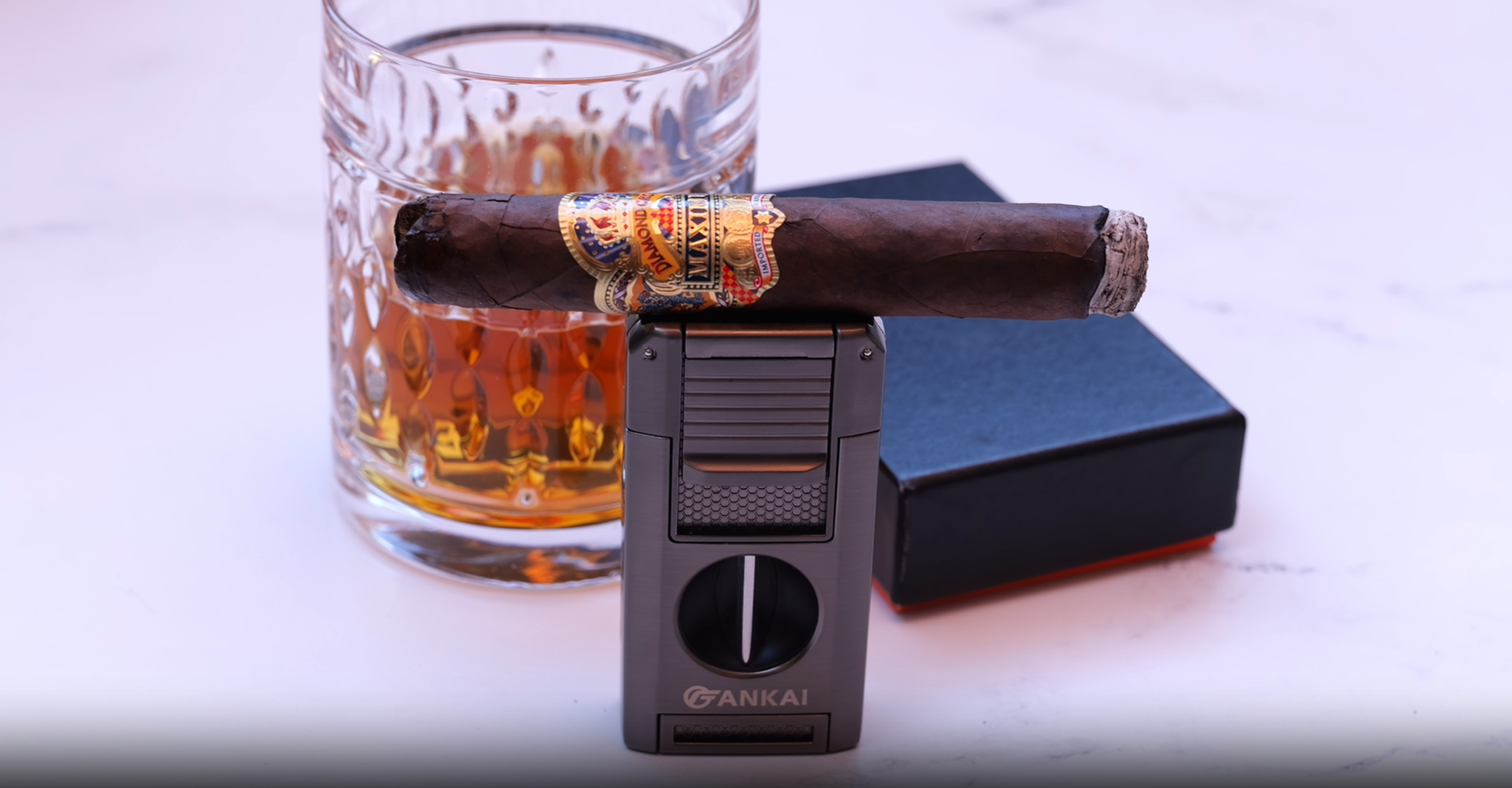 Encendedor para cigarros con cortador y llama doble miniatura 7