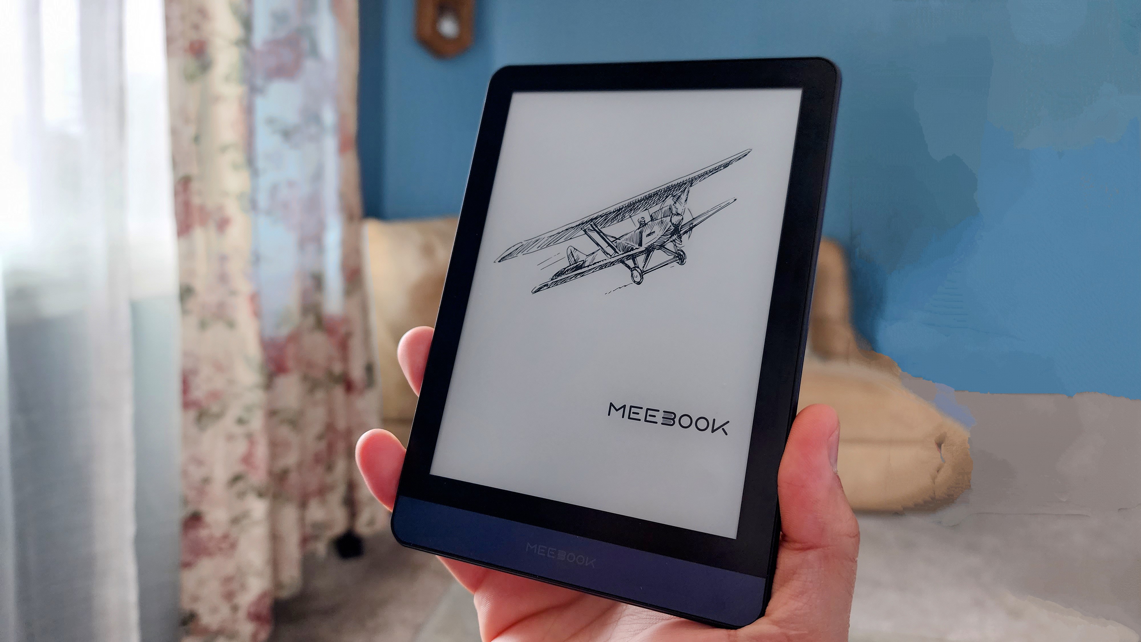 Watch MEEBOOK M6 Is A Better E-Reader Than Kindle On Paper?! on