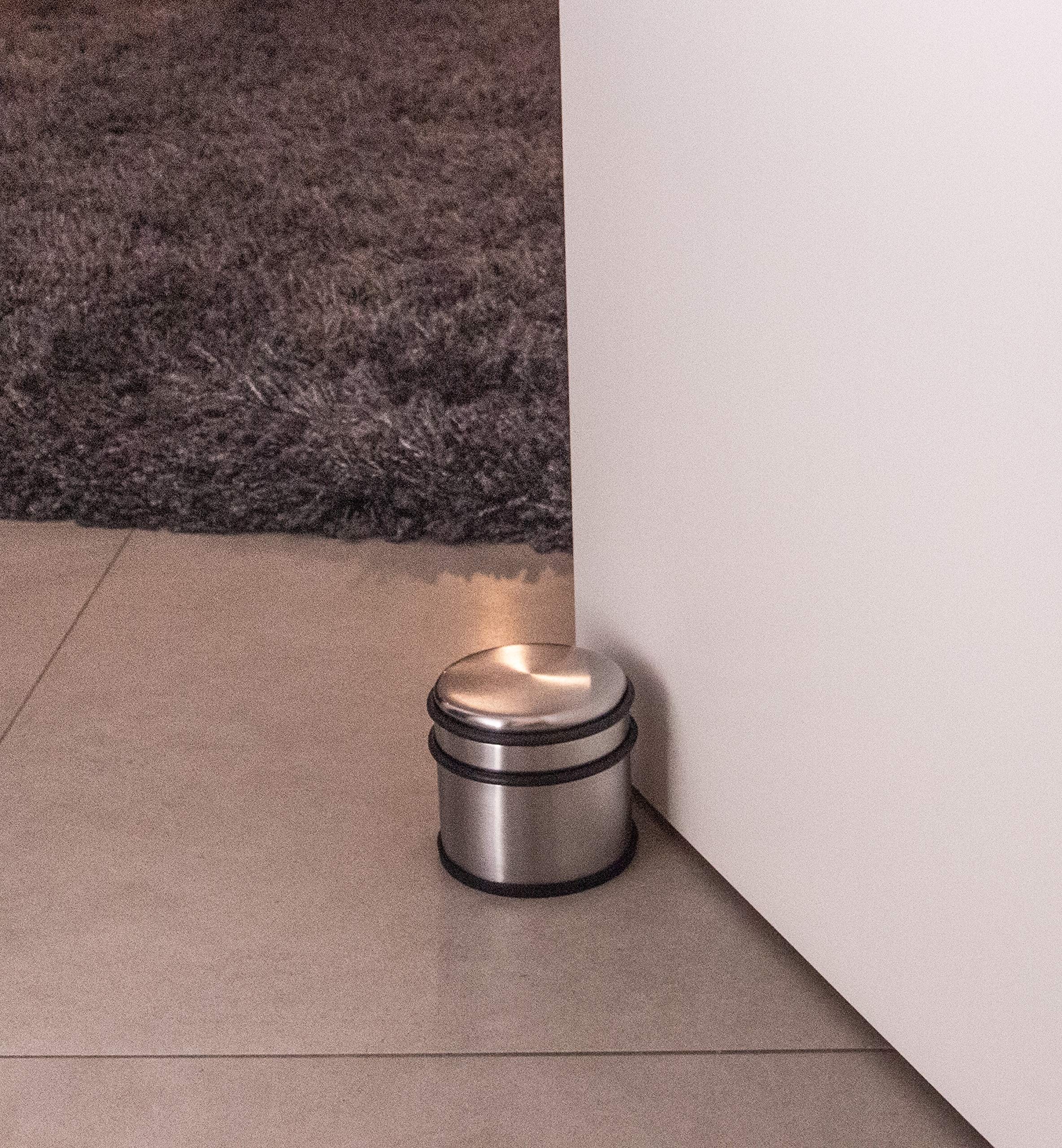 Gigas • wyjątkowo ciężki i wysoki stoper do drzwi z wysokiej jakości stali nierdzewnej • idealny do szklanych drzwi, drzwi wejściowych, ciężkich drzwi, okien i drzwi biurowych • odbojnik do