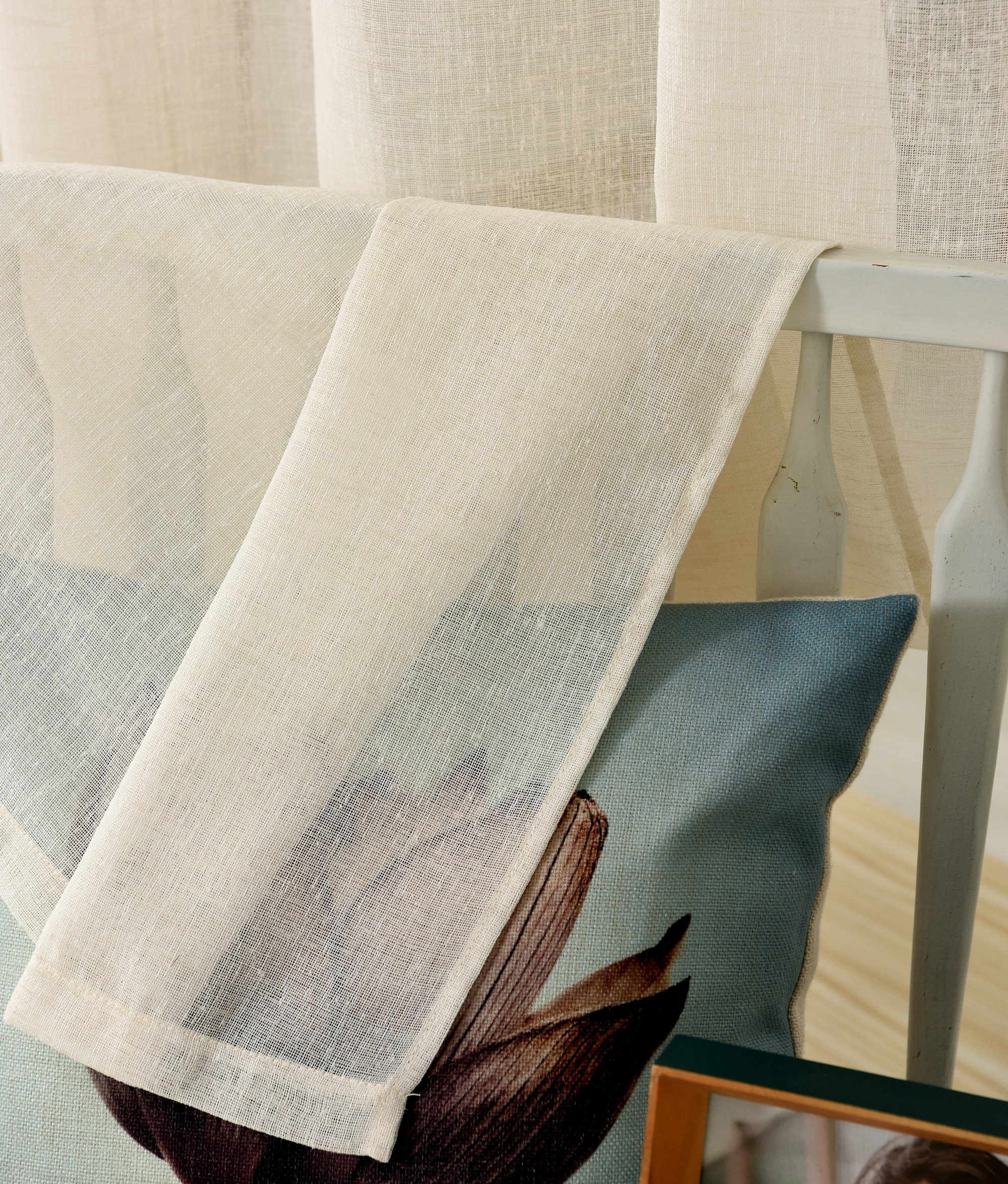 WOLTU Cortina con Ojales Transparente Aspecto para Ventana Cortina Decorativo para Salón Habitación Infantil Dormitorio 140x225 cm, Crema(2 Piezas)