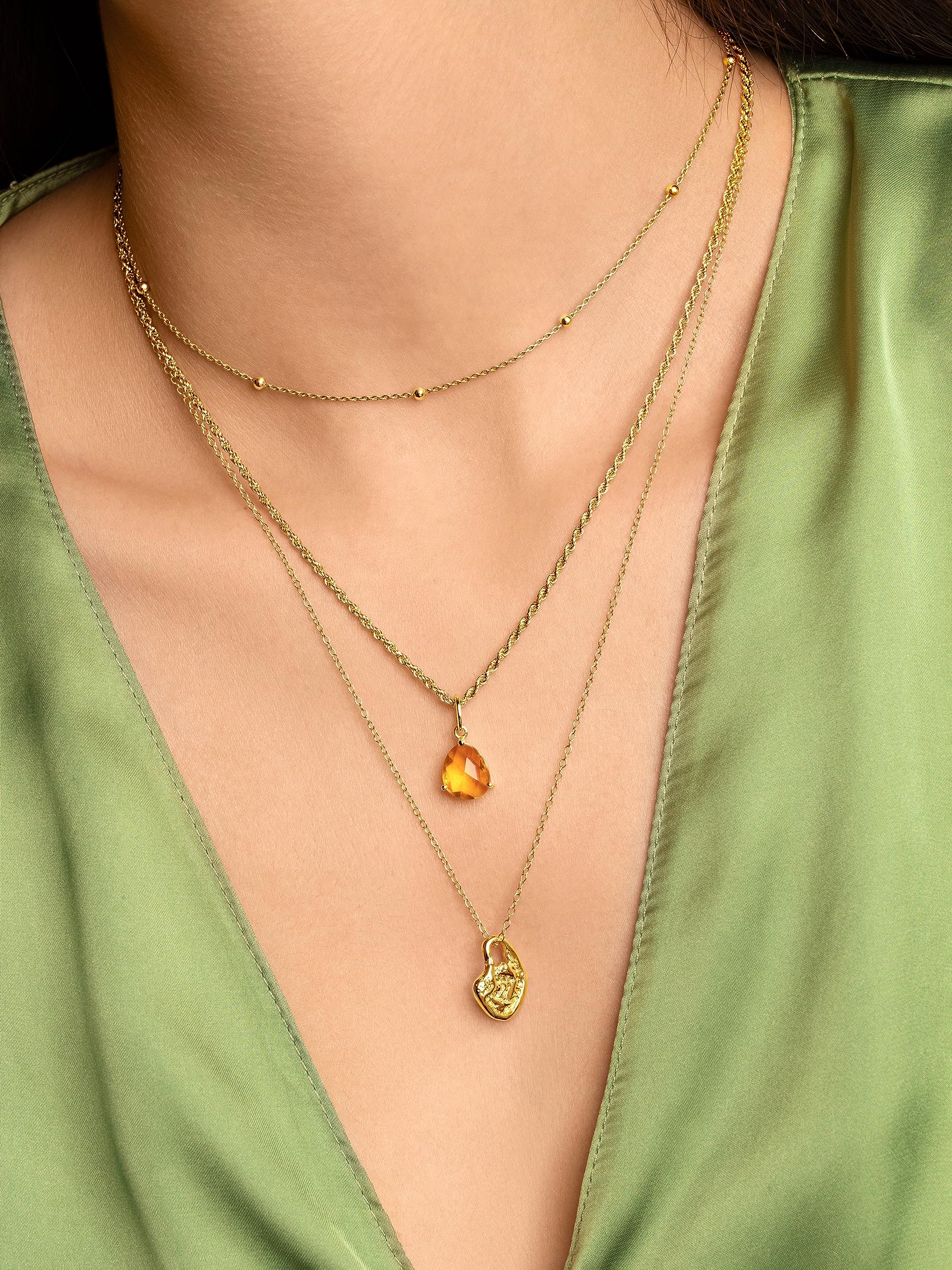 SINGULARU - Collana Dots. Ciondolo in Argento Sterling 925 con mini Sfere lungo la Catena. Catena Taglia Unica