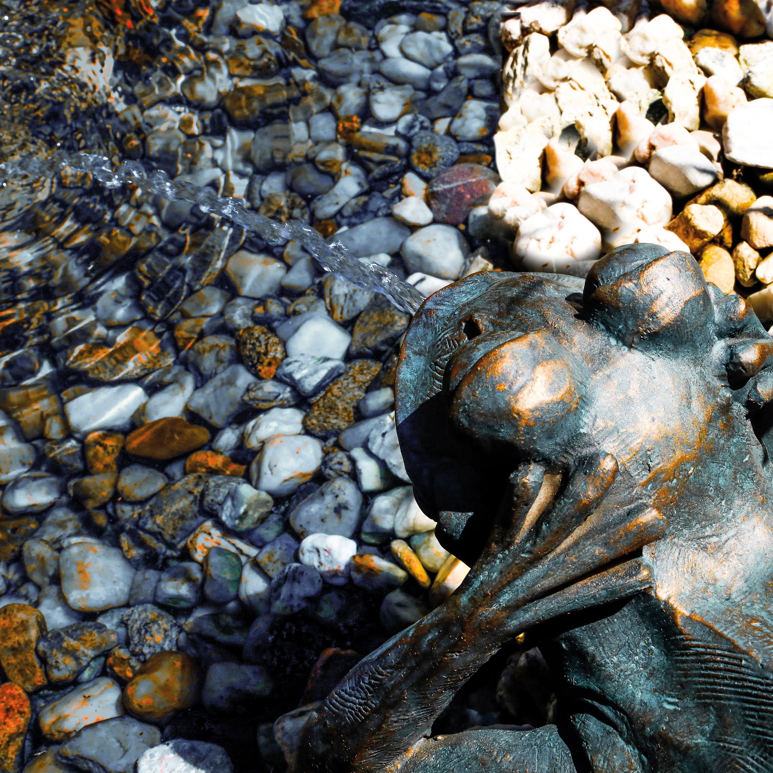 esotec Wasserspeier-Figur Frosch, Einzelfigur Teichfigur Gartenstatue, Brunnenfigur für Garten-Teich Mini-Teich, Wasserspiel Terrasse Balkon-Brunnen, Quellstein, Kunststein 100731