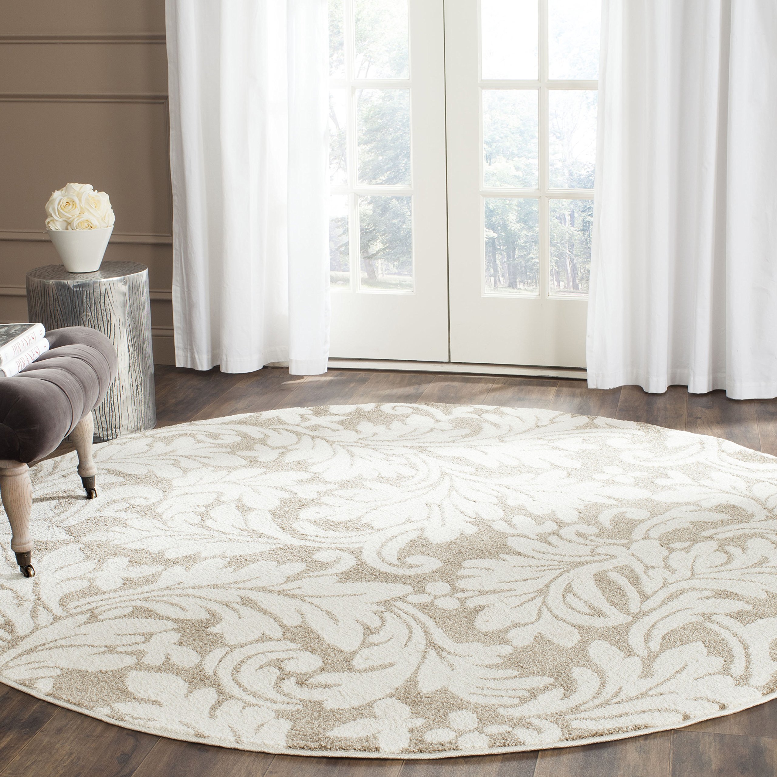 SAFAVIEH Amherst Collection Area Rug - 7' Round, Wheat & Beige, Floral Design, Non-Shedding & Easy Care, Ideal for High Traffic Areas in Living Room,