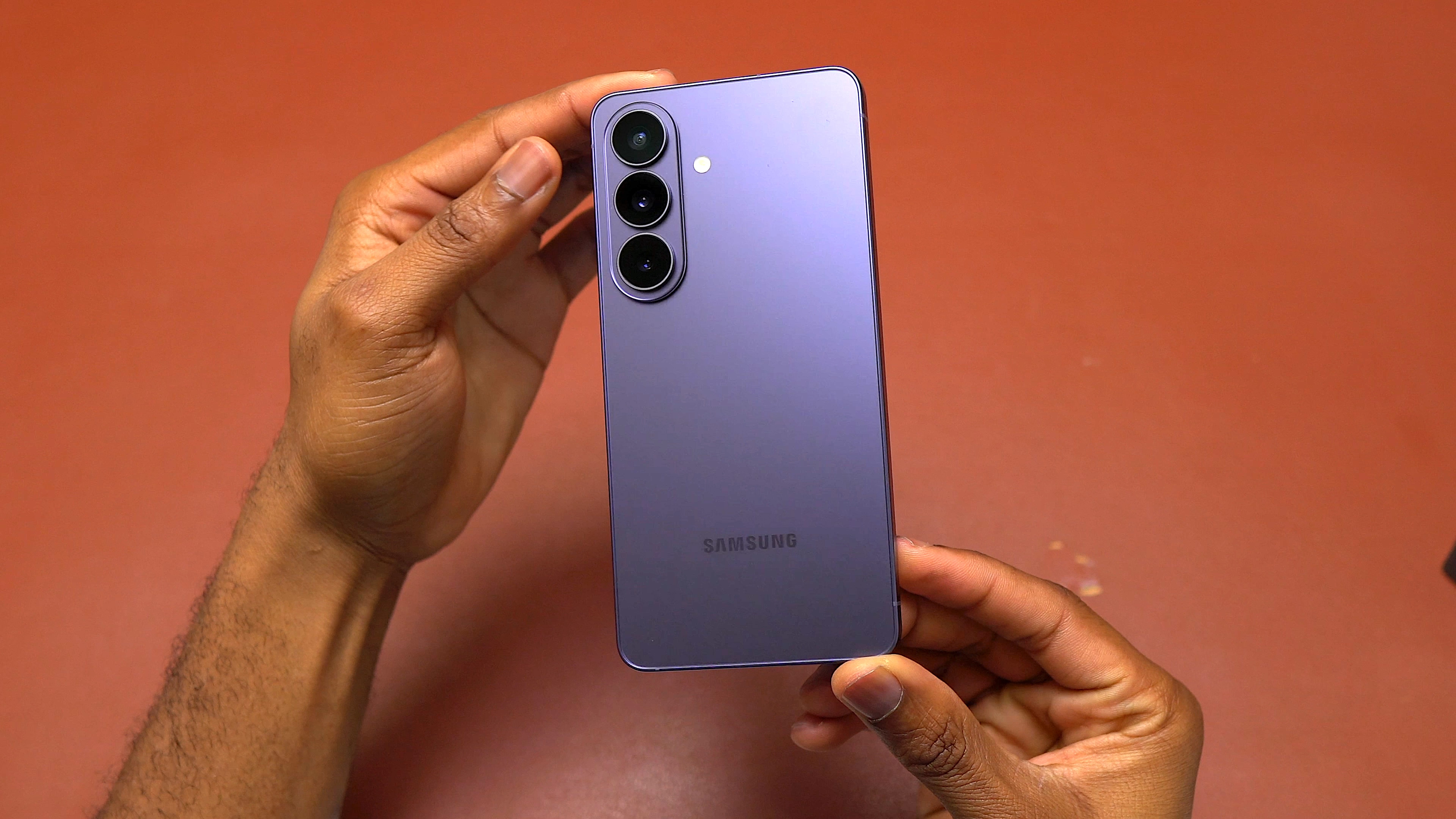 Watch Samsung Galaxy S26 Unboxing Cobalt Violet on Amazon Live