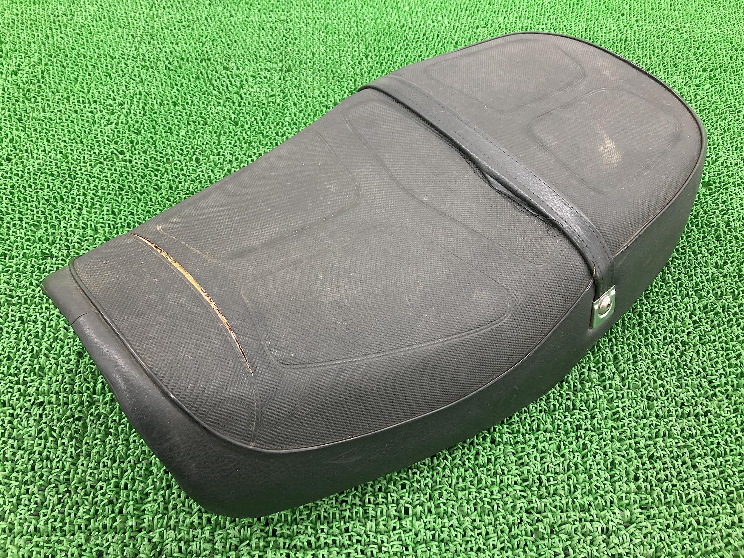 バイク用シート GSX400Fインパルス用 純正シート