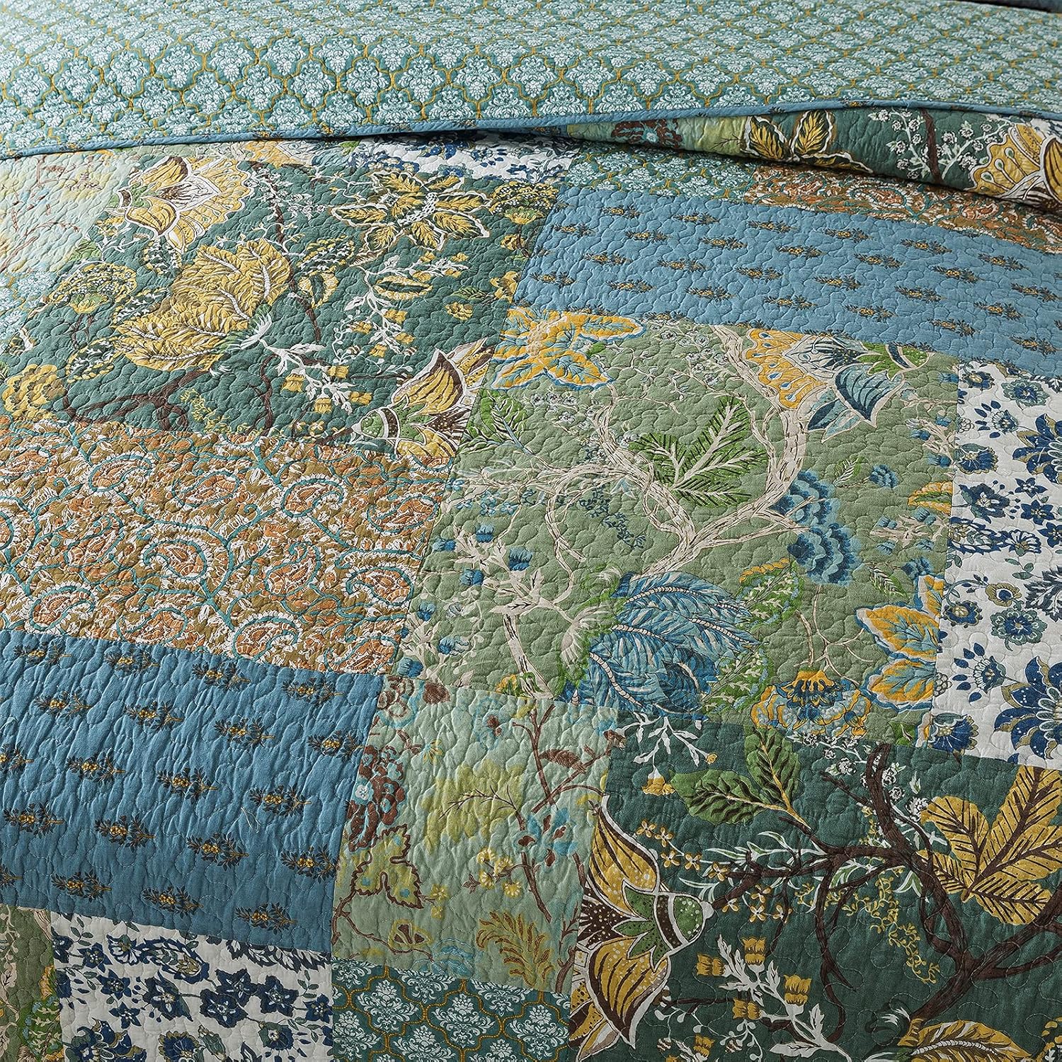 NEWLAKE Cotton Patchwork Bedspread, 3-Piece Bedding Quilt Set with Real Stitched Embroidery, Reversible Matelasse Bed Coverlet Set,Green Farmhouse Garden,King Size - Image 5