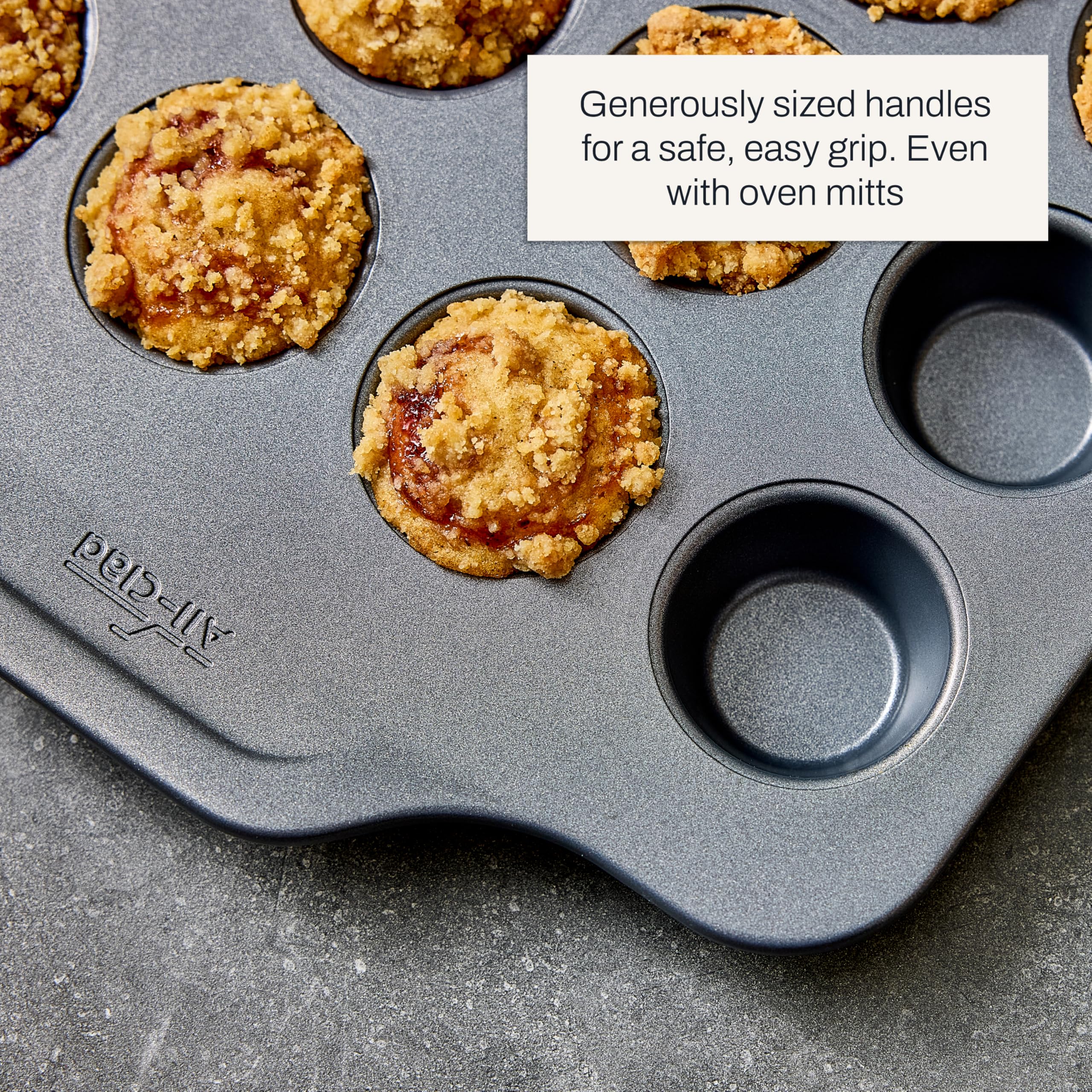 All-Clad Pro-Relelase – Lot de 24 mini moules à muffins antiadhésifs pour la cuisson de muffins, scones et bouchées d'œufs, plaque de cuisson durable renforcée en céramique avec revêtement