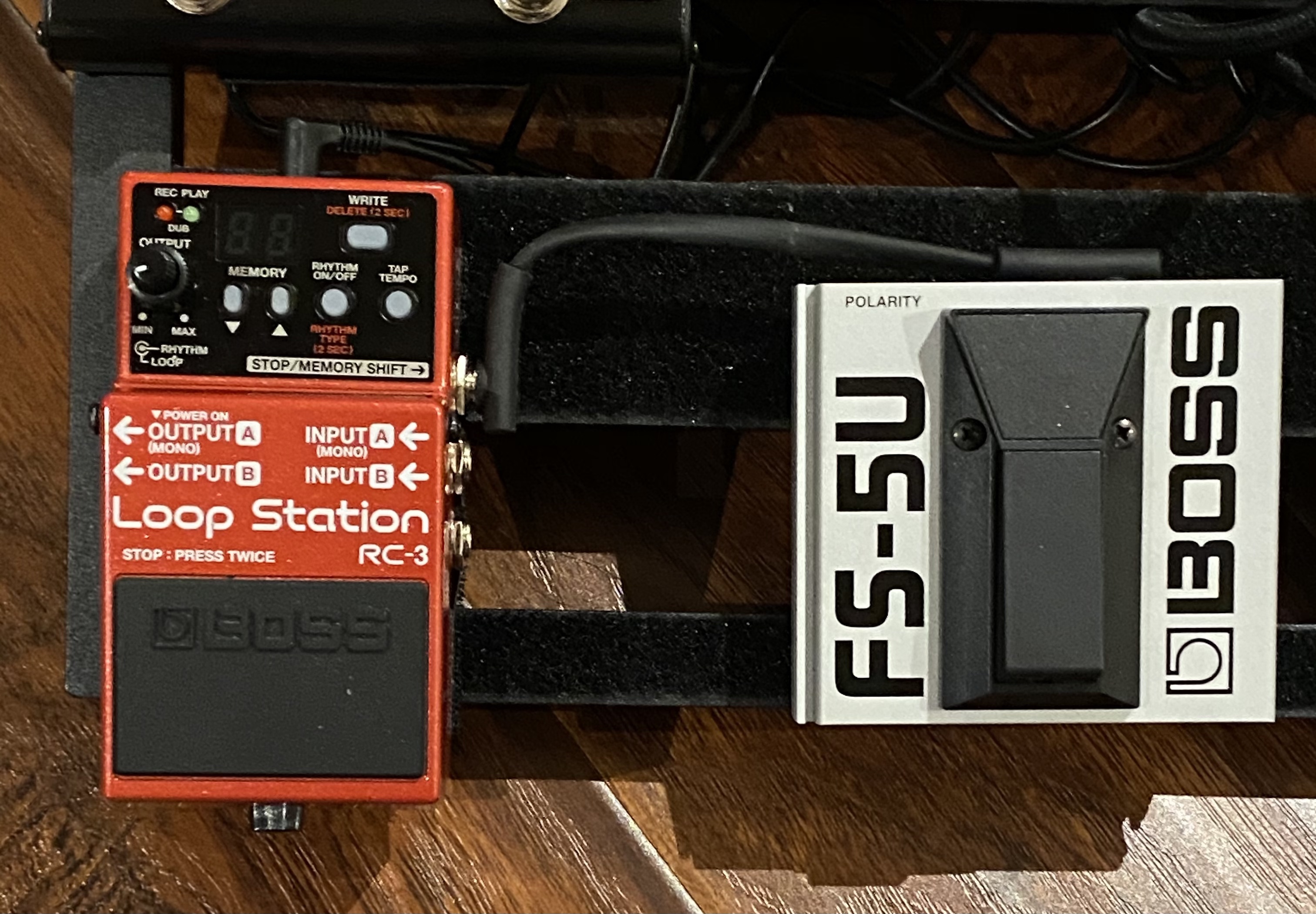 ギター BOSS RC-3 Loop Station + FS-5U ギター BOSS RC-3 Loop Station + FS-5U Boss RC3 Looper & FS5U