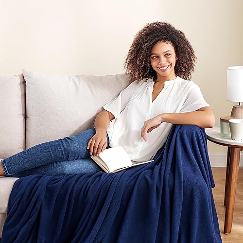 Miniatura 5 de Berkshire Blanket Manta de microfibra tamaño azul marino, ligera, suave y transpirable, manta de microforro polar para viajes, cama y sofá, 50 x 60