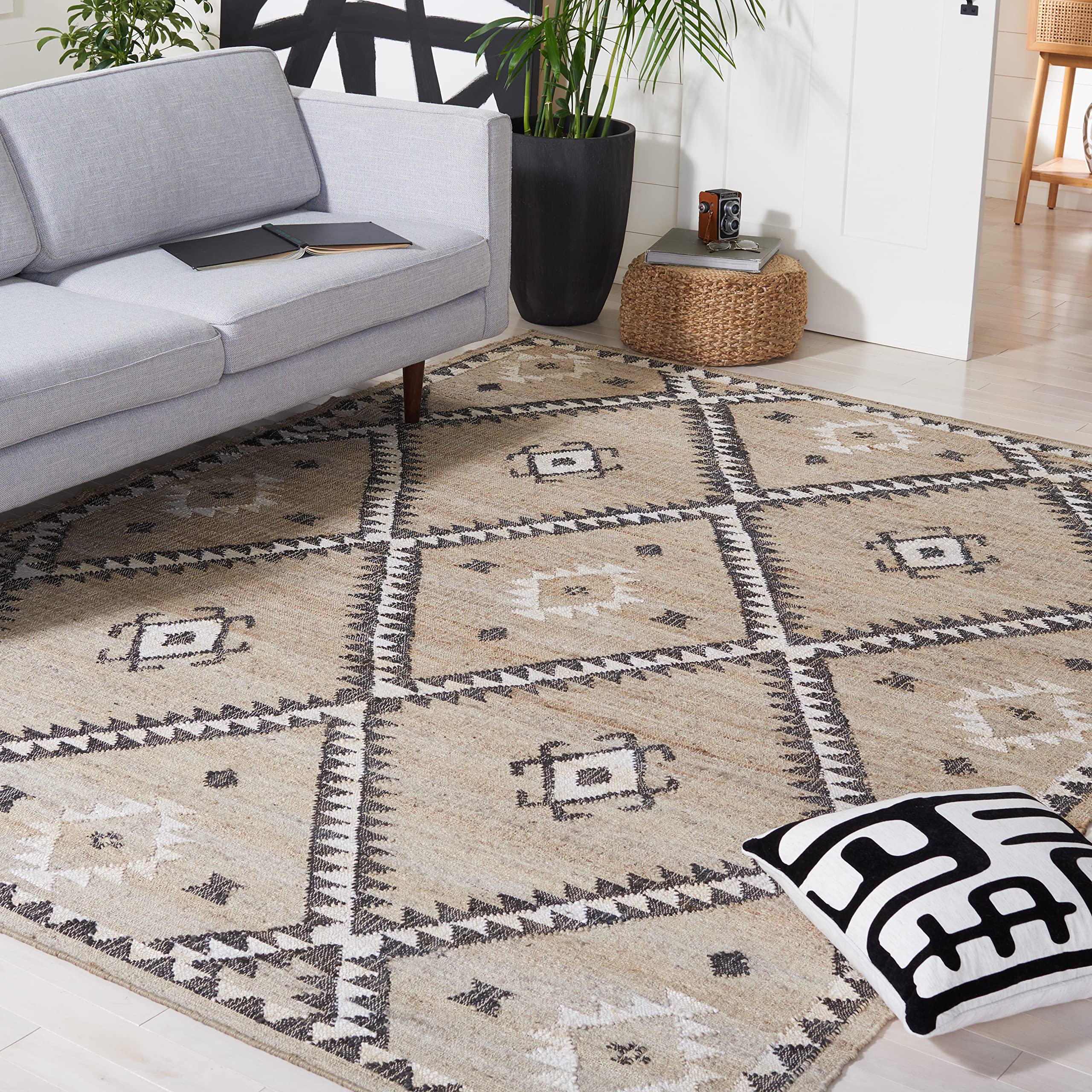 SAFAVIEH Kilim Collection Area Rug - 9' x 12', Grey & Black, Handmade Flat Weave Jute, Ideal for High Traffic Areas in Living Room, Bedroom (KLM761F)