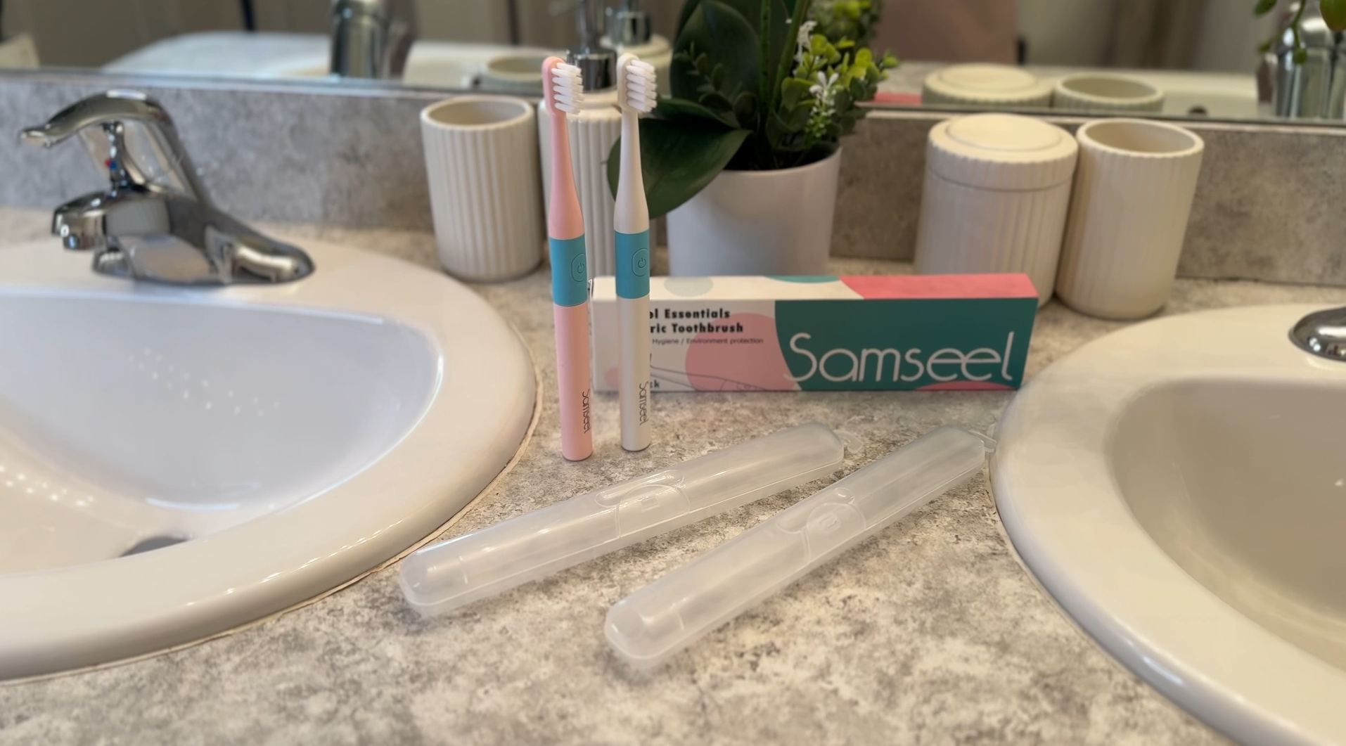 Amazon.com: Samseel Pink*2,Sonic Electric Toothbrush Lasting for 90 Days  Travel Essential Waterproof Portable Mini Design for Daily Oral Care  Business Travelling and Holiday Use : Health & Household