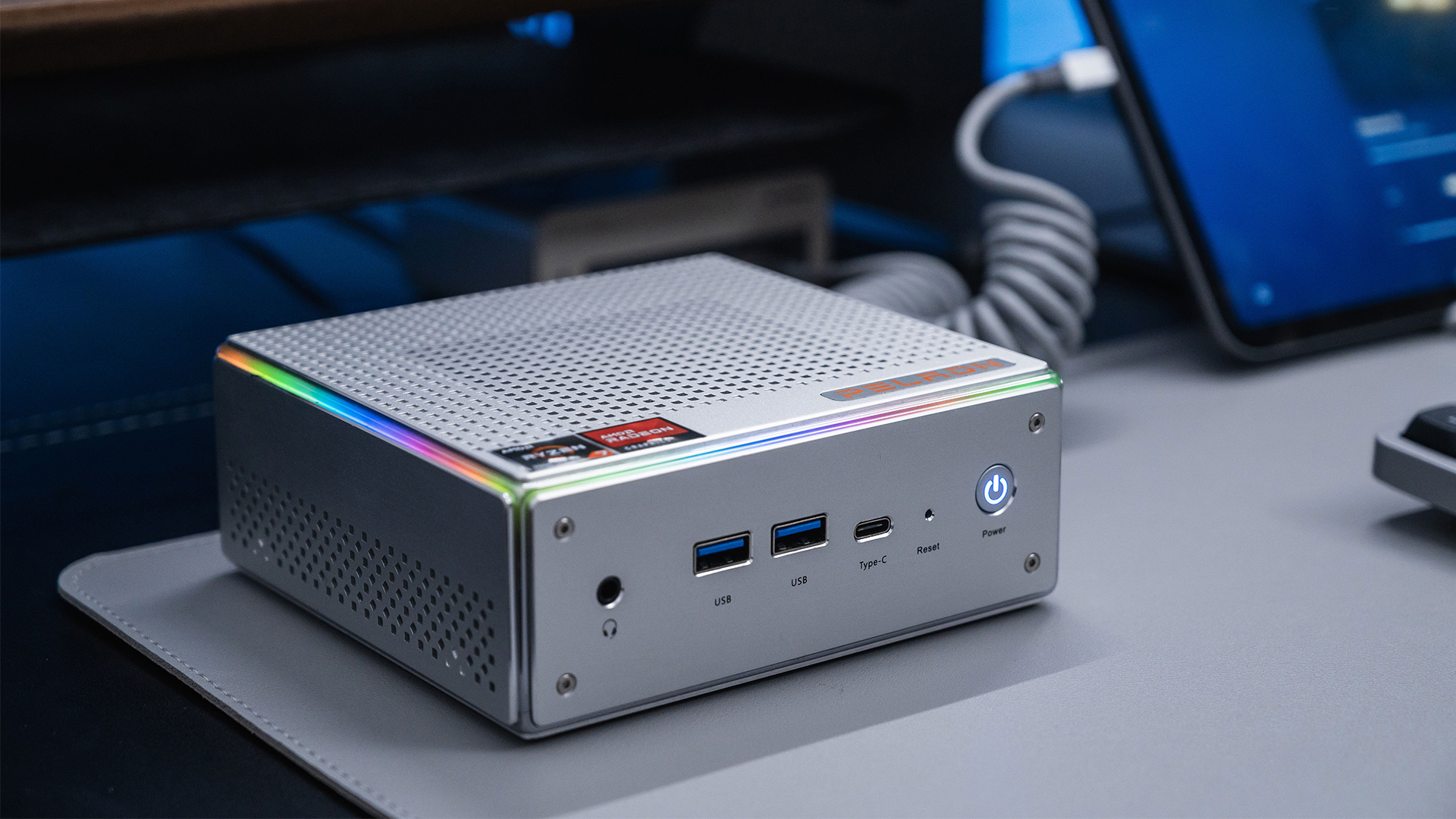 ライトゲーミングPC core i5 RADEON搭載　小型 ASCII.jp：大人気の10.4L小型ゲーミングPCがDDR5＆第14世代Core