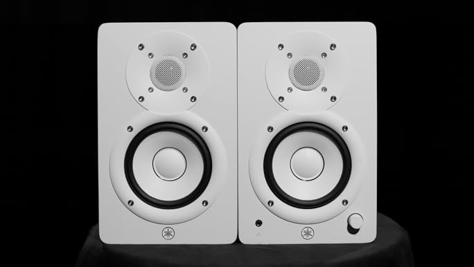YAMAHA HS4 ホワイトパワードスタジオモニター Amazon.com: Yamaha HS4 Powered Studio Monitor in White, Pair