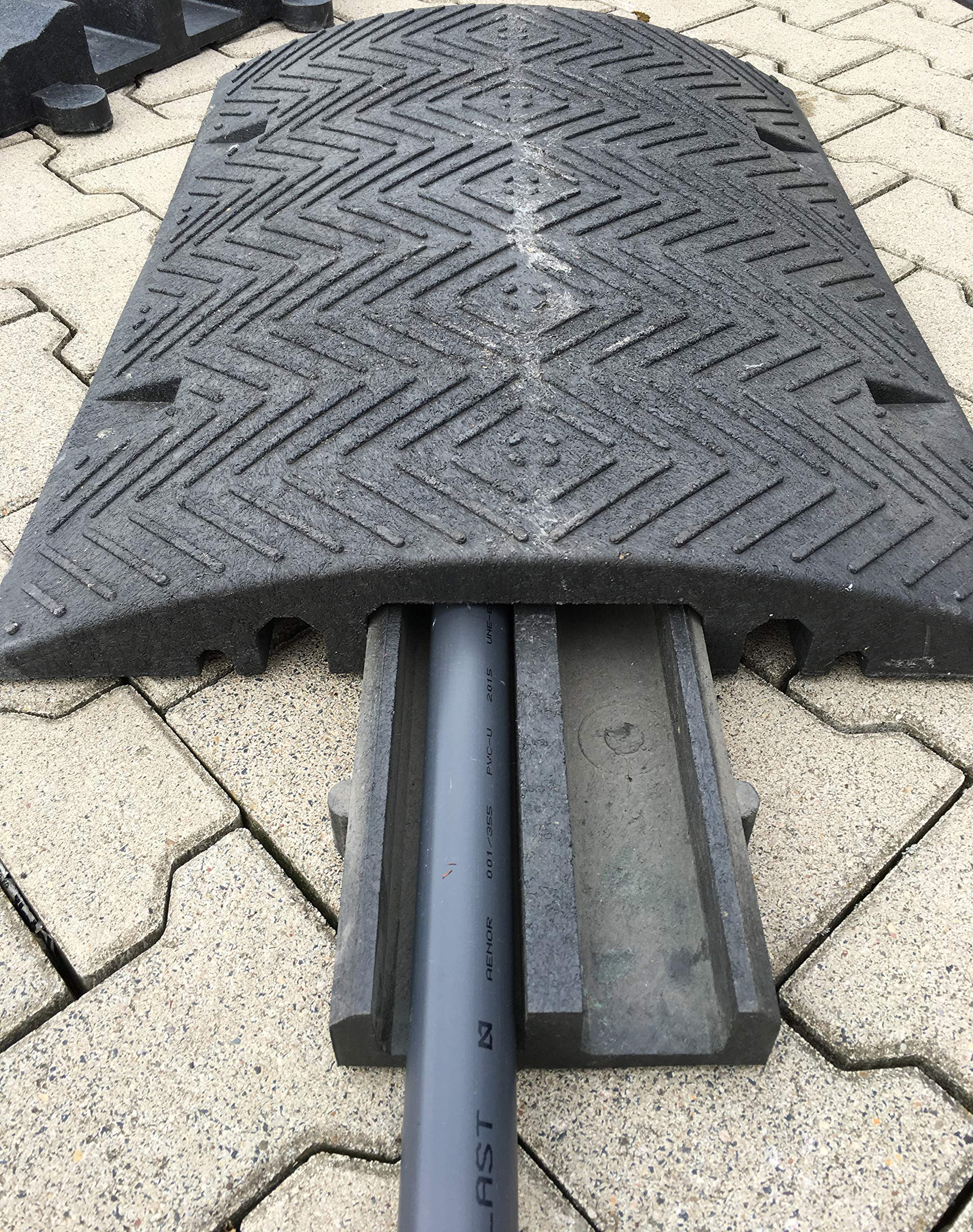 UvV Kabelbrücke Schlauchbrücke bis 40 to Schwerlast geeignet 80x60x8 cm (L x B x H) mit Kabelkanal (gelb)