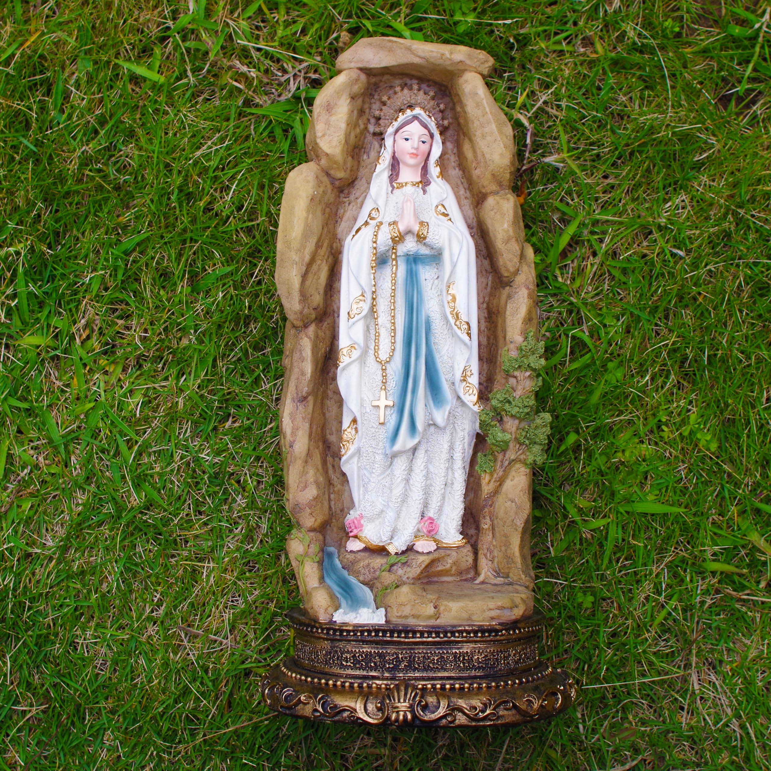MeritMode Figurines de collection de la Vierge Marie – Notre Dame de Lourdes en forme de grotte, fabriquées à la main en résine, cadeaux religieux pour toutes les religions, 31,8 cm de hauteur