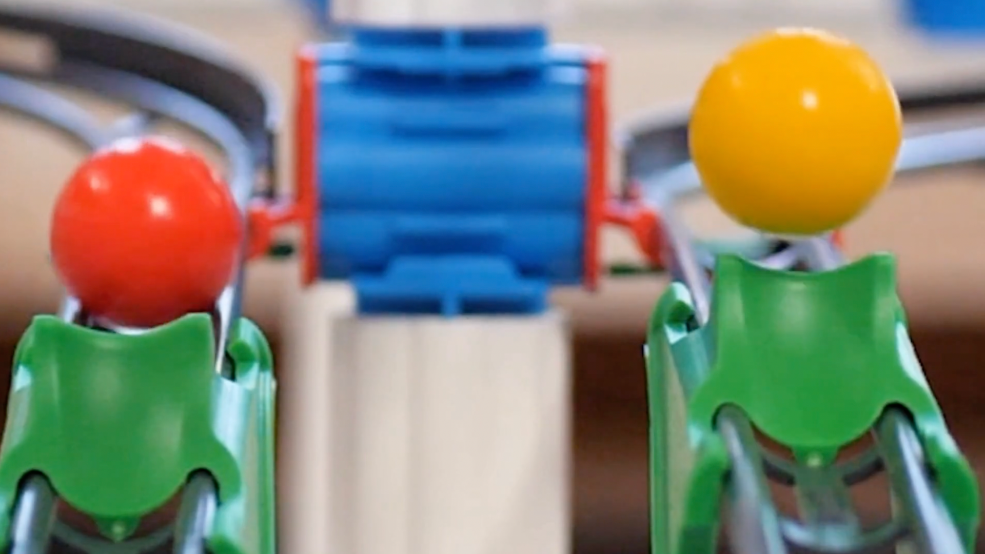 Amazon.com: Quercetti Skyrail League Marble Run - Build Parallel