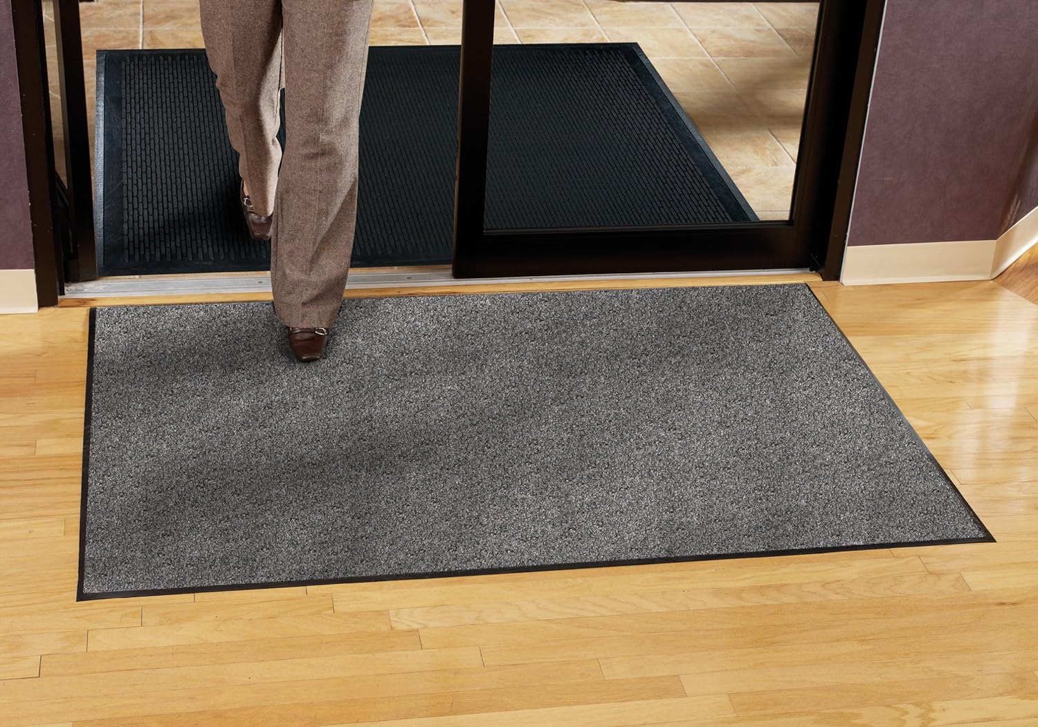 Guardian Silver Series Indoor Walk-Off Floor Mat, Vinyl/Polypropylene, 3'x4', Charcoal