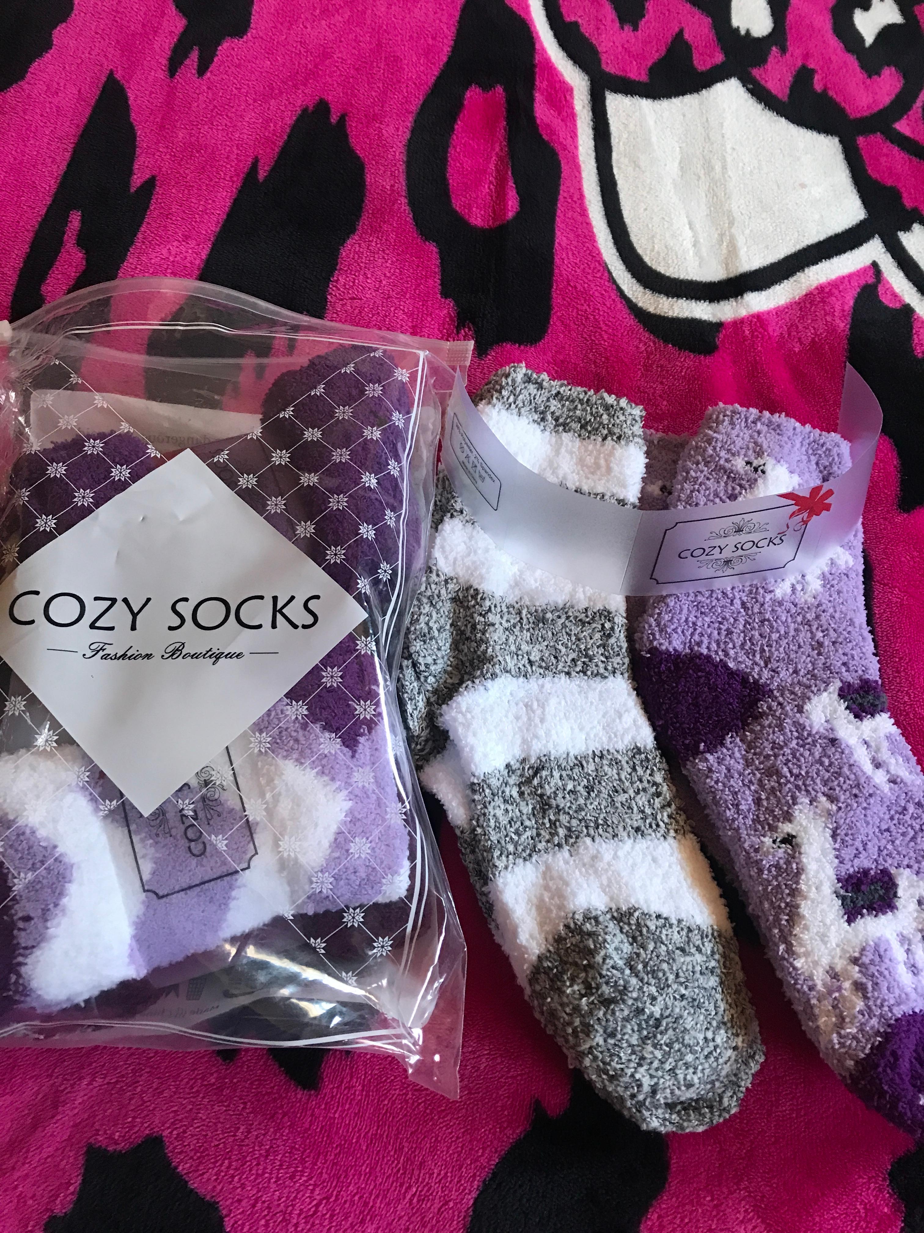 Cozy sock review  on Amazon Live