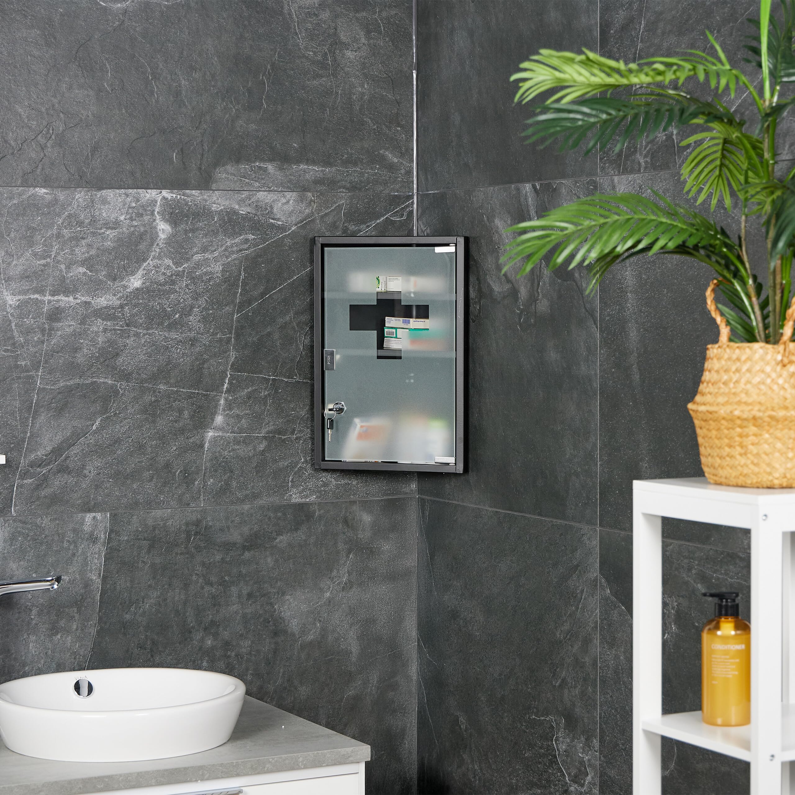 Relaxdays Armadietto Pronto Soccorso per Medicinali, Cassetta Medicine con Chiave, 3 Scomparti, HLP: 45x30x17,5 cm, Nero