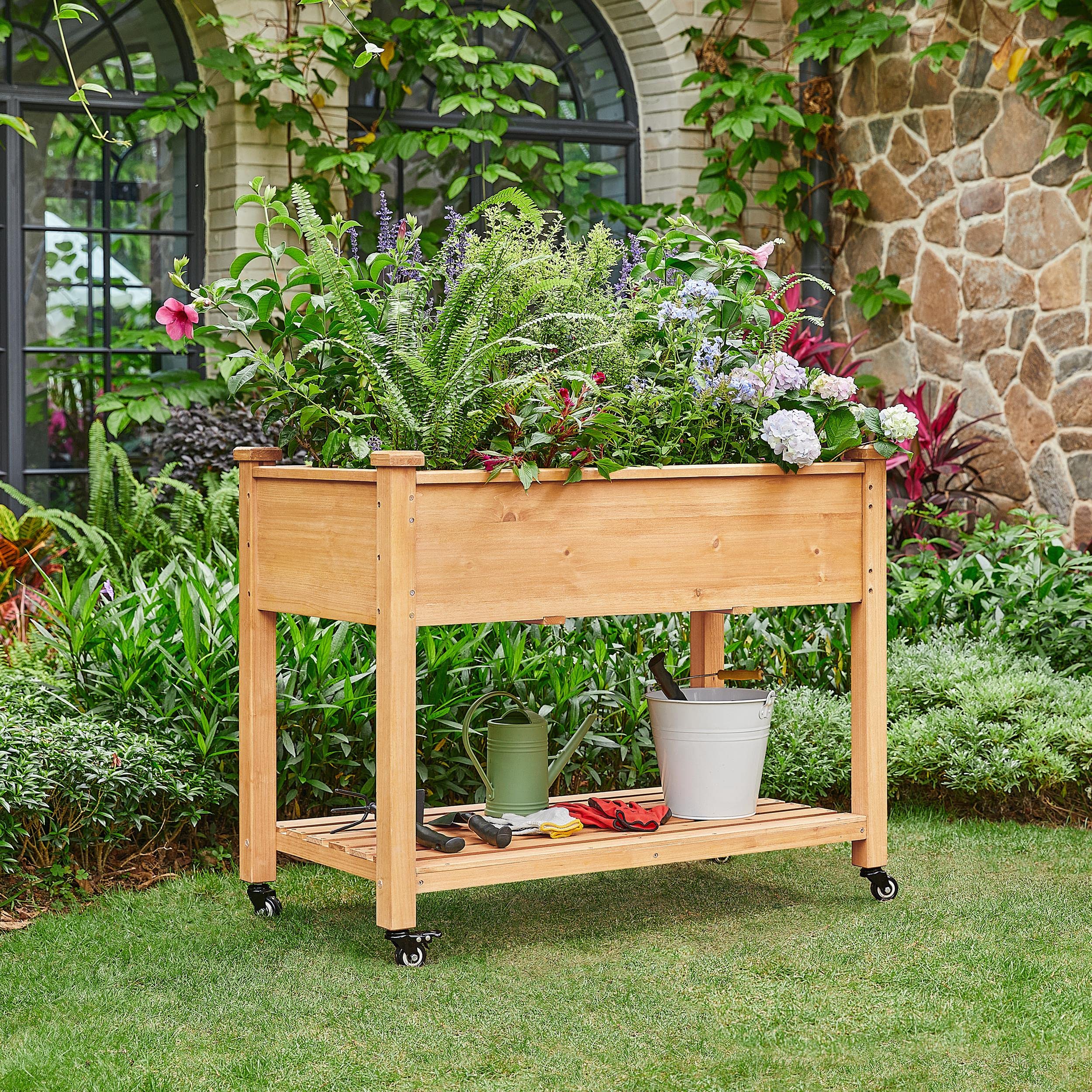Yaheetech Aiuola rialzata con ruote e ripiano portaoggetti, fioriera per piante in legno, per giardino, balcone e terrazzo, 105 x 56 x 83 cm