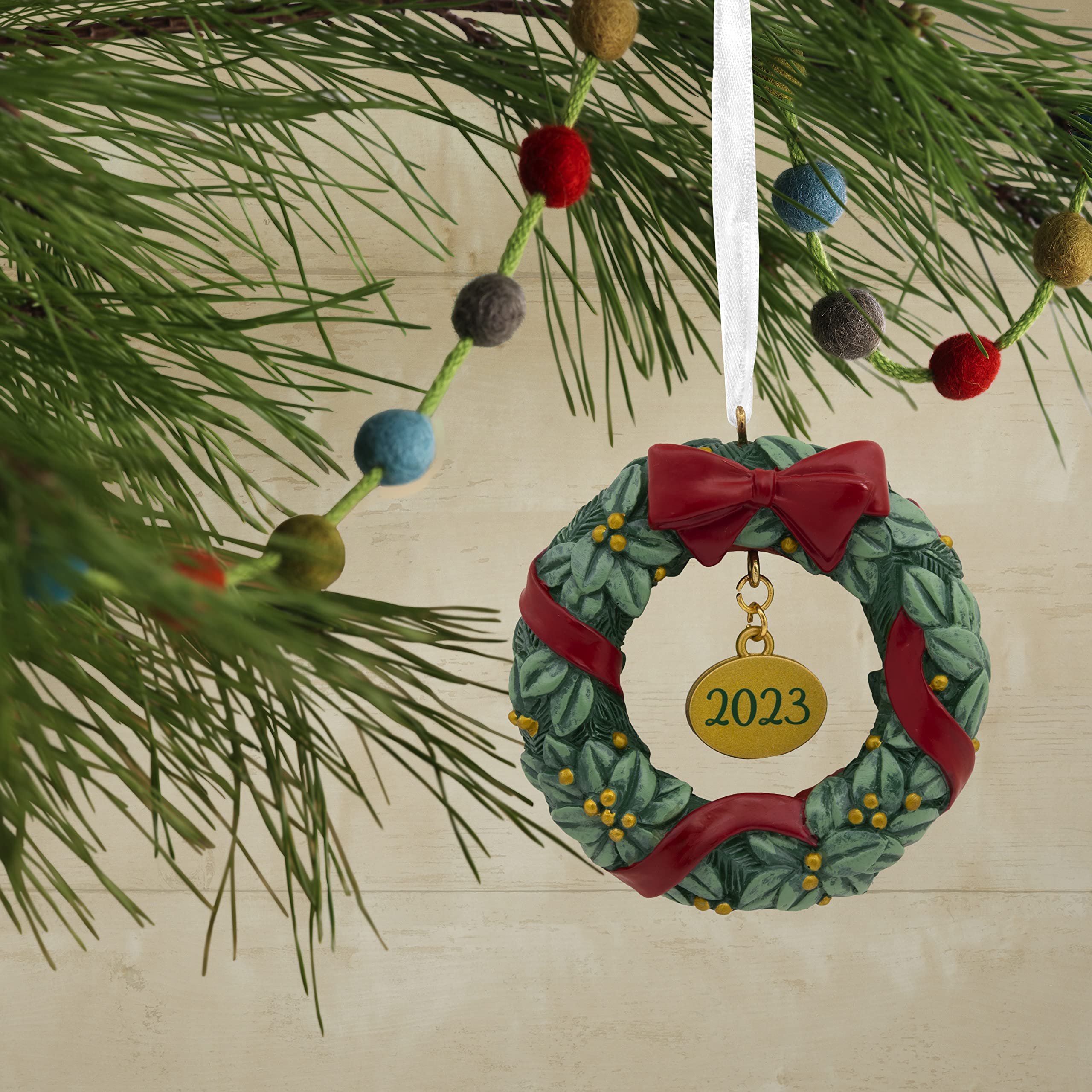 Amazon.co.jp: Hallmark フェスティブリース 2023 クリスマス