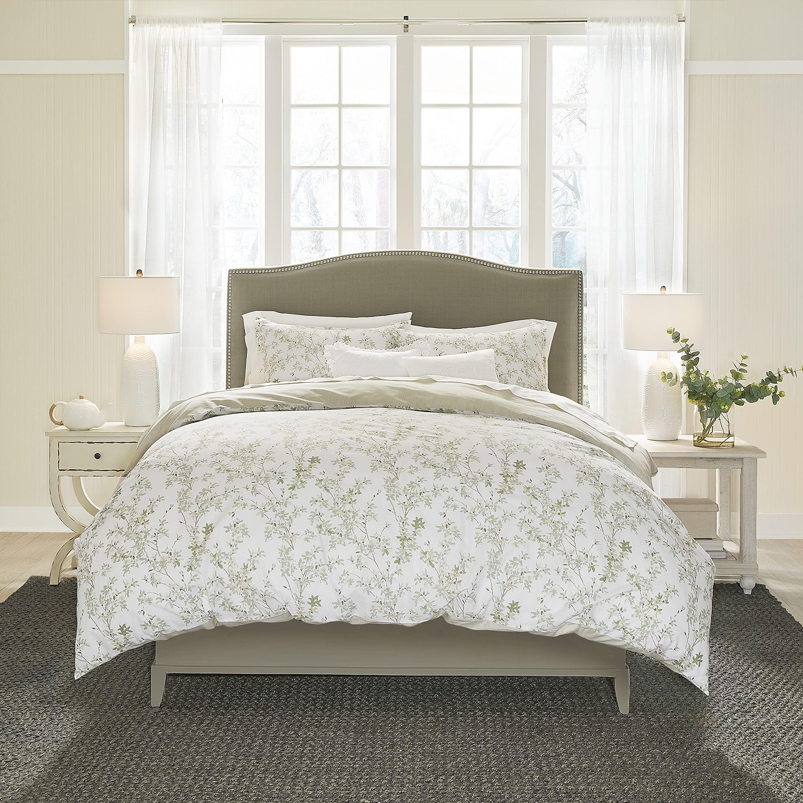 Home - King Duvet Cover Set, Cotton Reversible Bedding with Matching Shams, Medium Weight Bedding for All Seasons (Lindy Green, King)
