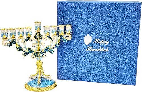 Miniatura 5 de The Dreidel Company Menorá de metal esmaltado con detalles de joyería (menorá esmaltada pintada a mano, azulblancodoradoverde)