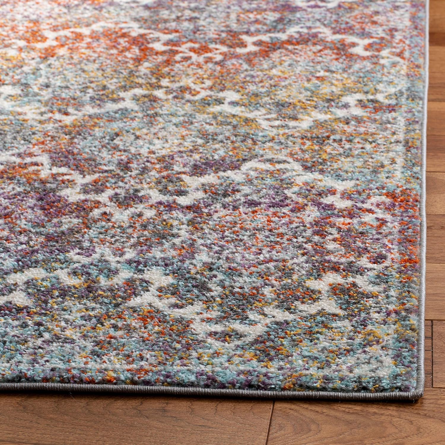 SAFAVIEH Madison Collection Runner Rug - 2'3" x 8', Light Grey & Rust, Boho Chic Damask Design, Non-Shedding & Easy Care, Ideal for High Traffic Areas in Living Room, Bedroom (MAD945R)