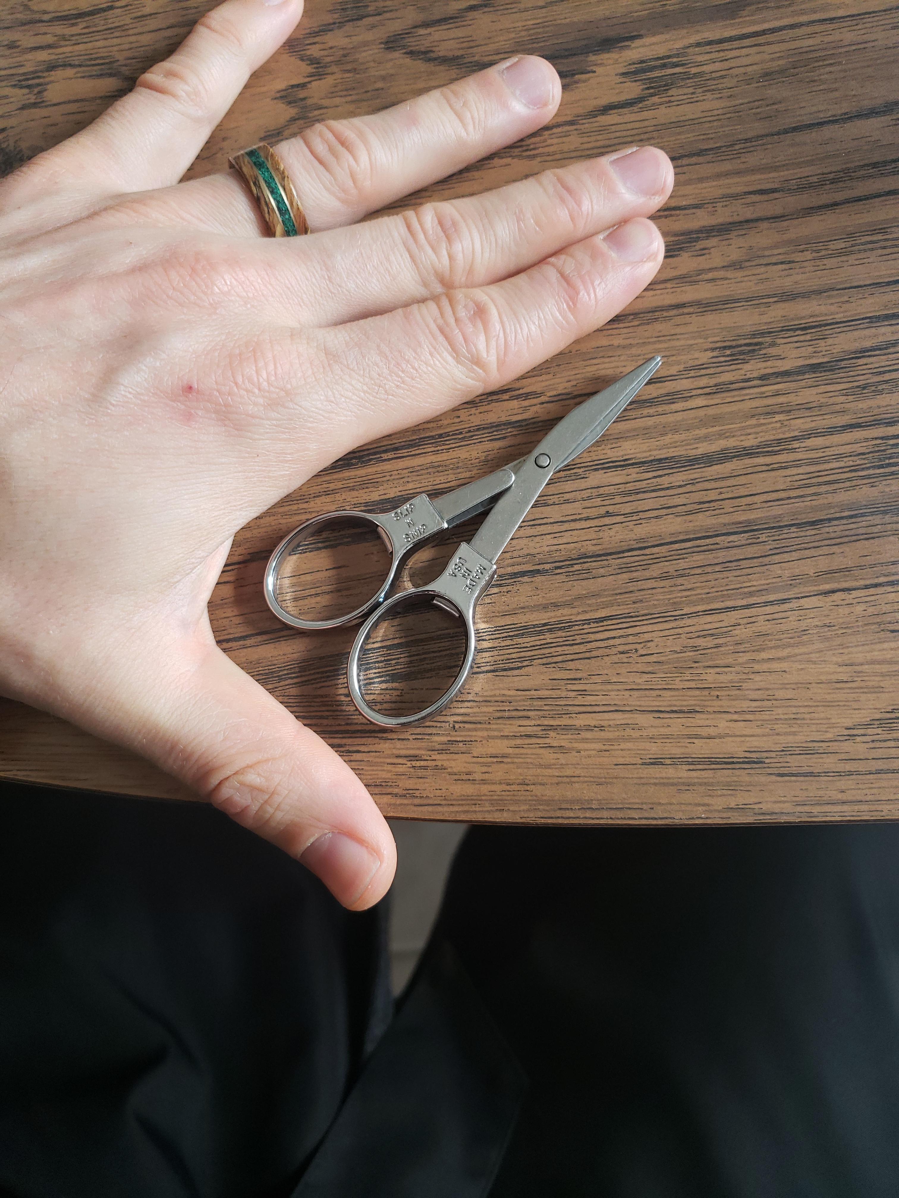 Amazon.com: Slip-N-Snip Folding Scissors. : Tools & Home Improvement