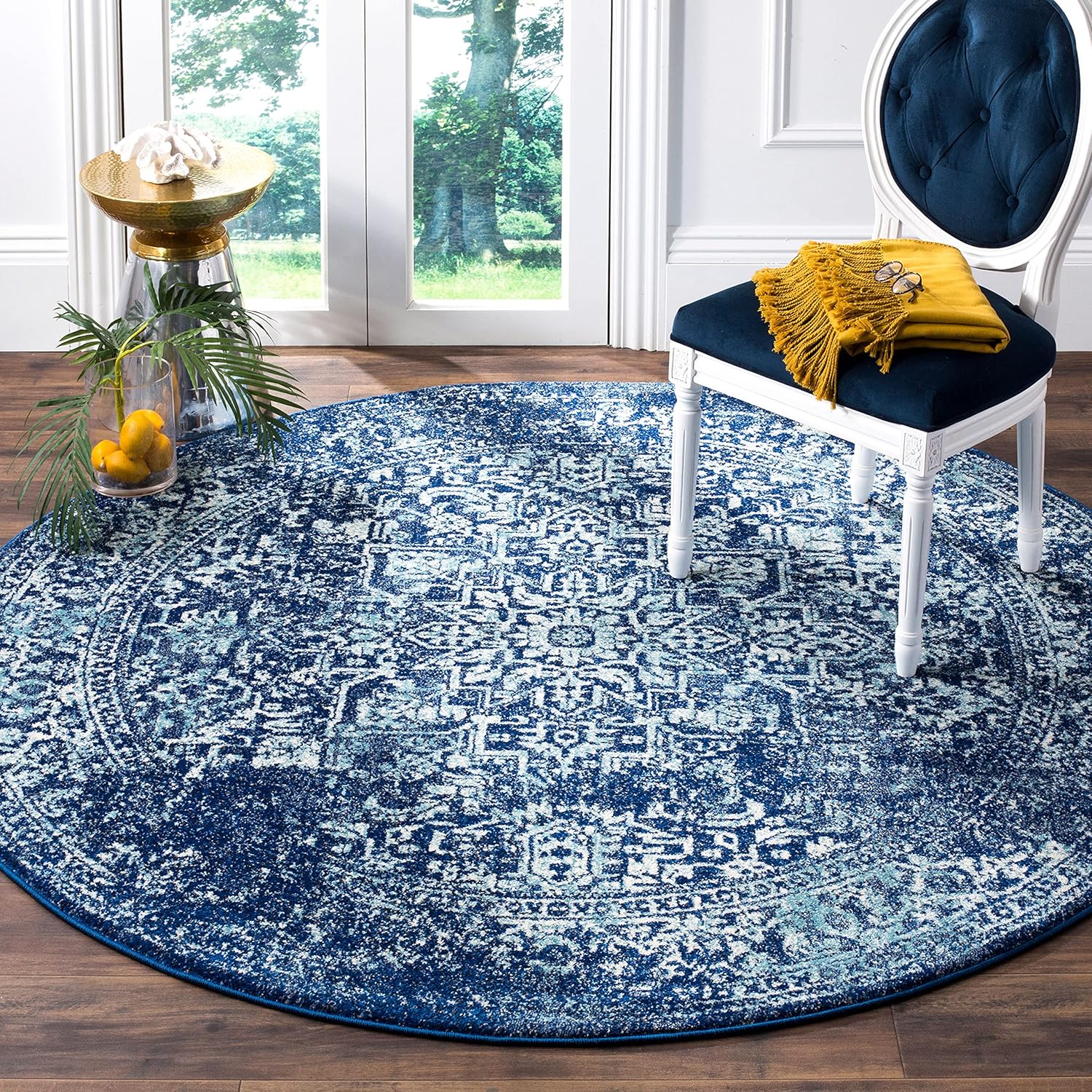 SAFAVIEH Evoke Collection 3' Round Entryway Foyer