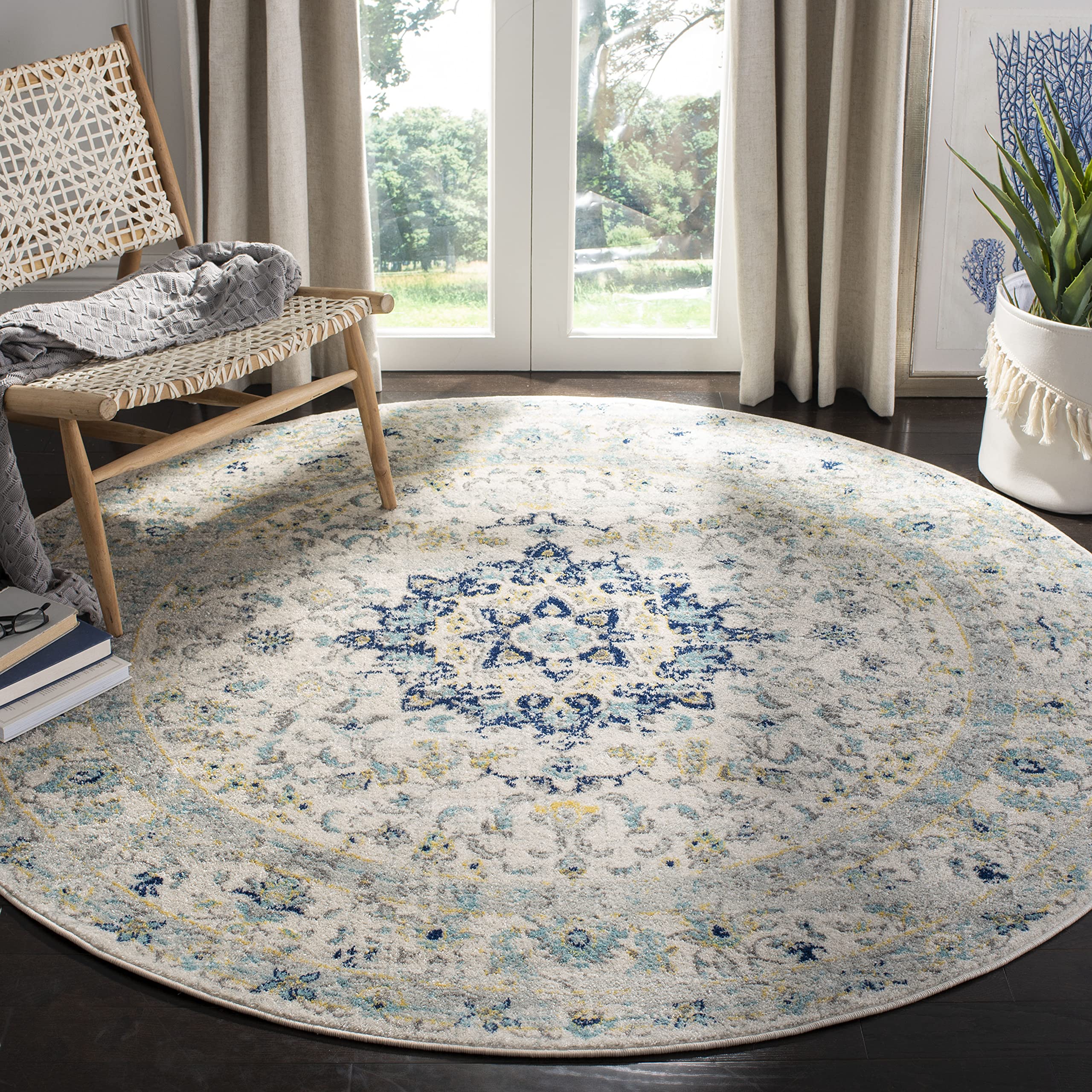 SAFAVIEH Madison Collection 5'1" Round Ivory/Blue MAD155M Boho Chic Medallion Non-Shedding Dining Room Entryway Foyer Living Room Bedroom Area Rug