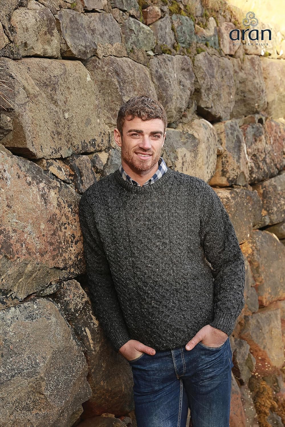 Aran Woollen Mills Carraig Donn 100 Percent Natural Wool Crew Neck Aran Sweater (Medium)