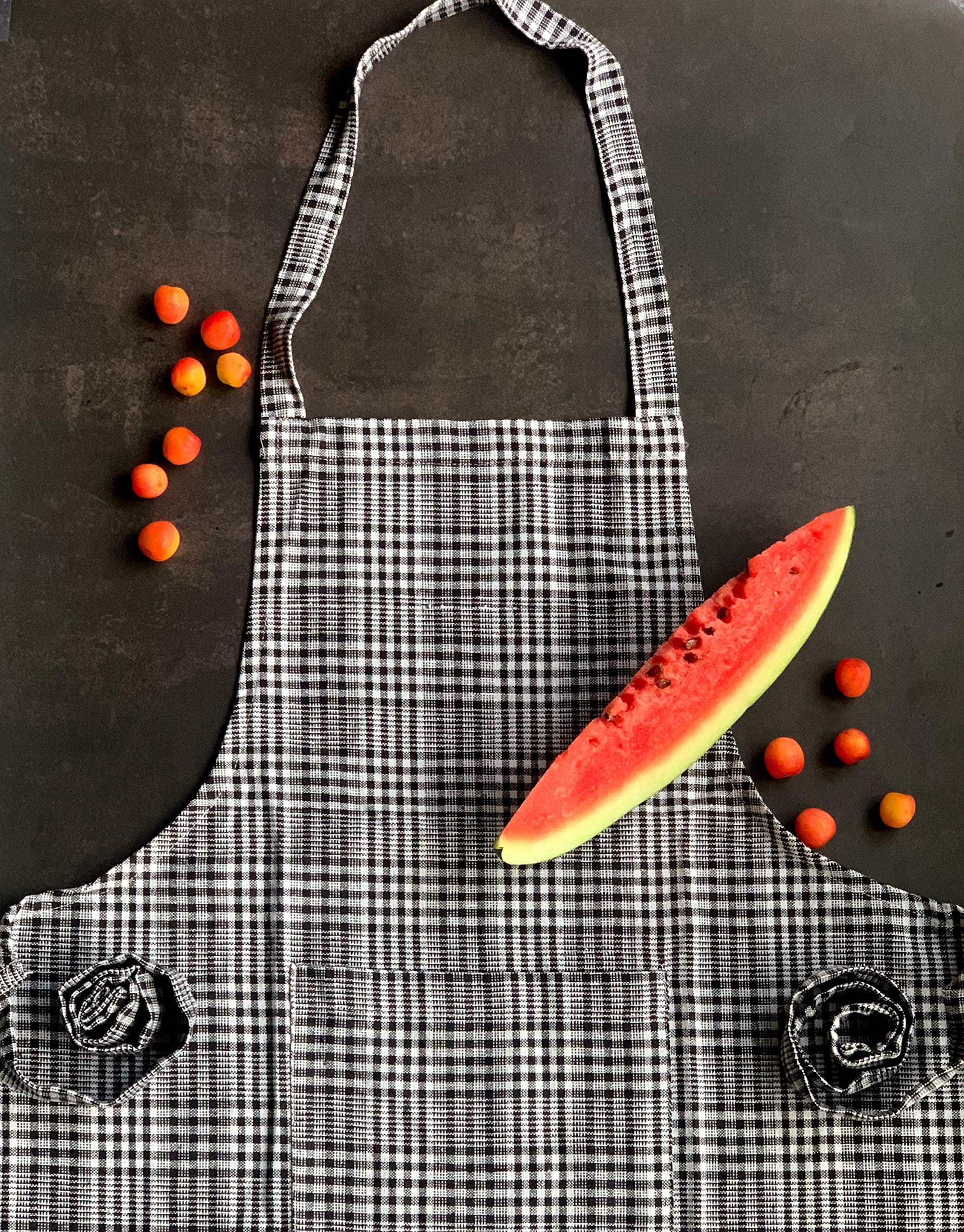 PIXEL HOME DECOR Cotton Apron with Front Center Pocket with End