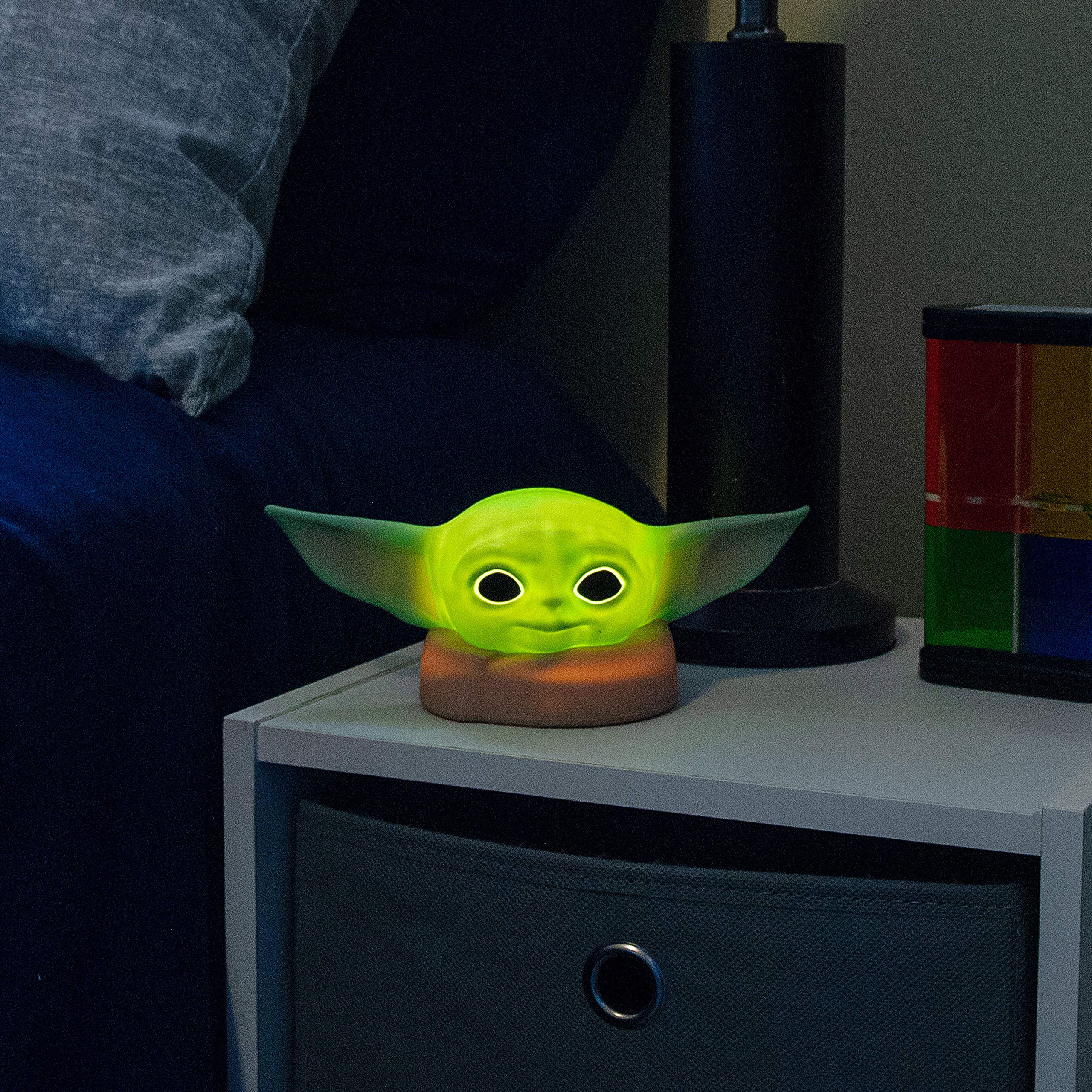 Star Wars LED Squishy Nachtlicht Baby Yoda Lampe Silikon Batterie- oder USB-betrieben Mandalorian The Child Grogu Sammleredition Ideal für Schlafzimmer Spielzimmer Büro 51779