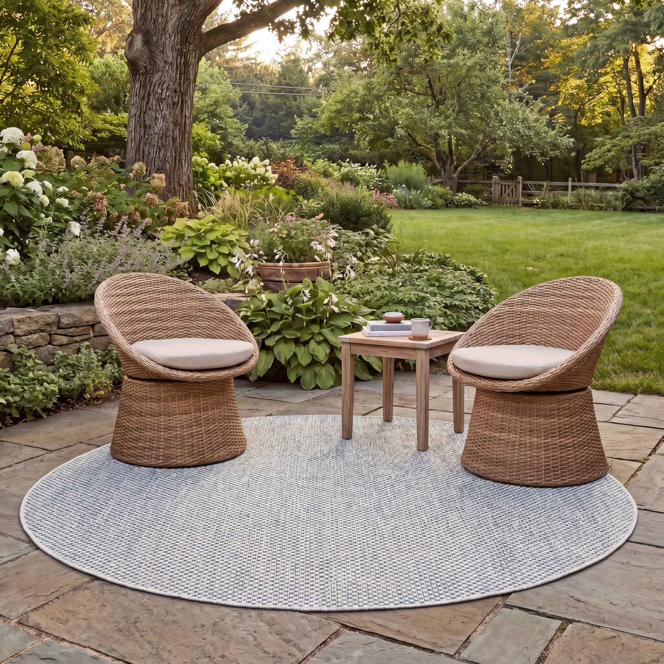 SAFAVIEH Washable Rug Outdoor Courtyard Collection - 5'3" x 7'6" Oval, Grey &amp; Navy, Non-Shedding &amp; Easy Cleaning, Ideal for Patio, Backyard, Mudroom (CY8521-36812)
