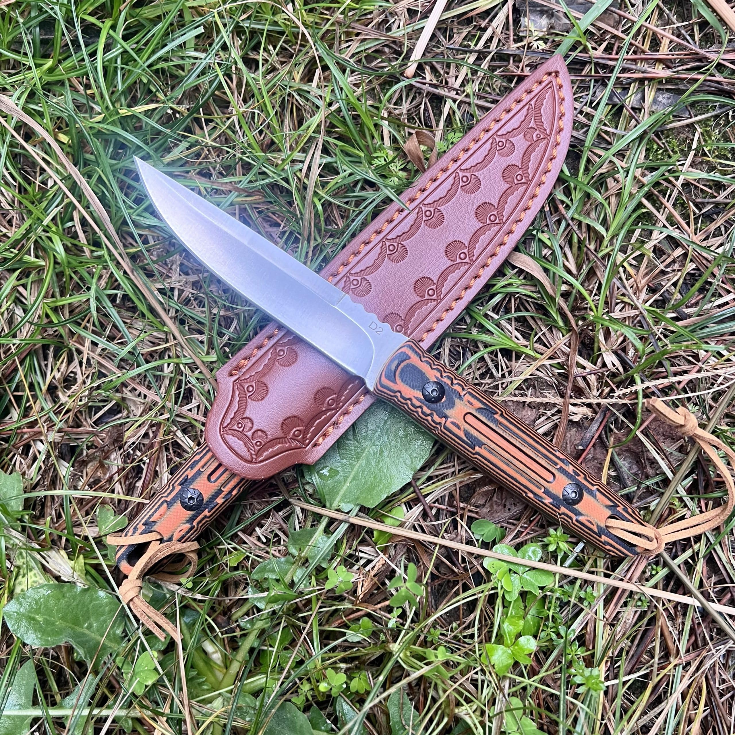 Coltello lama fissa acciaio D2 alta qualità sopravvivenza campeggio affilato fodero cuoio vegetale manico G10 Micarta collezione regalo uomo pesca full tang point robusto EDC bushcraft lusso solido