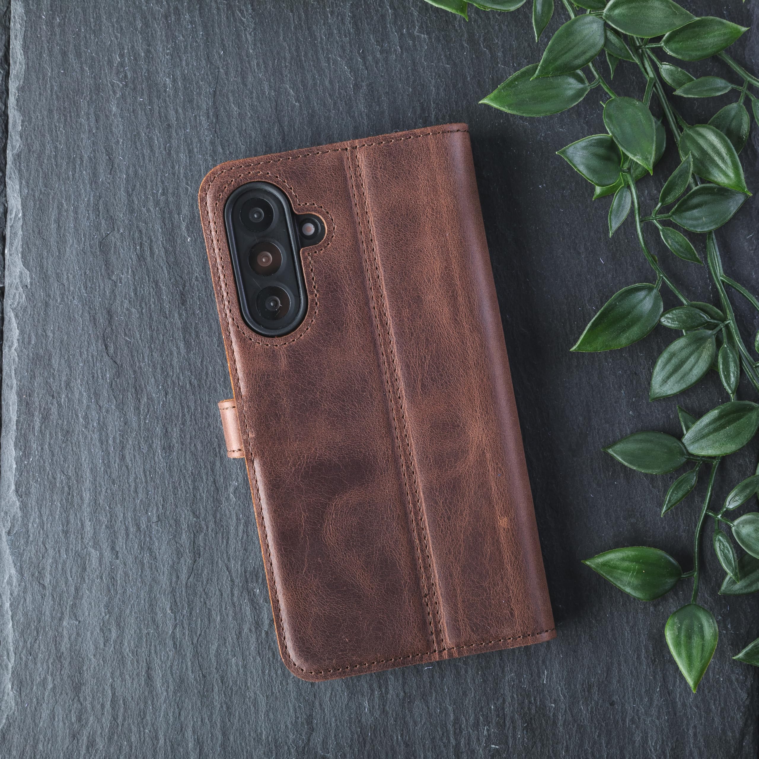 Snakehive Custodia a portafoglio in vera pelle per Samsung Galaxy A57, con scomparti per carte di credito e supporto (marrone)