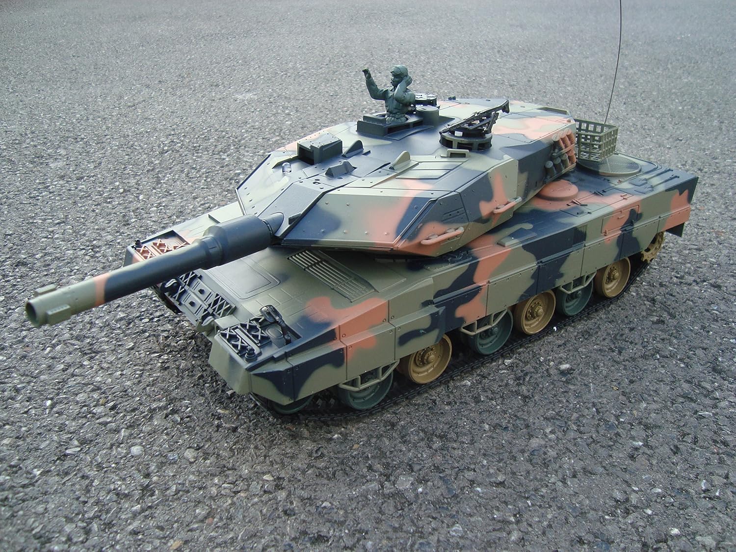 RC RADIO CONTROLLED TANK LEOPARD A5 AIRSOFT BB R/C BATTLE TANK Amazon