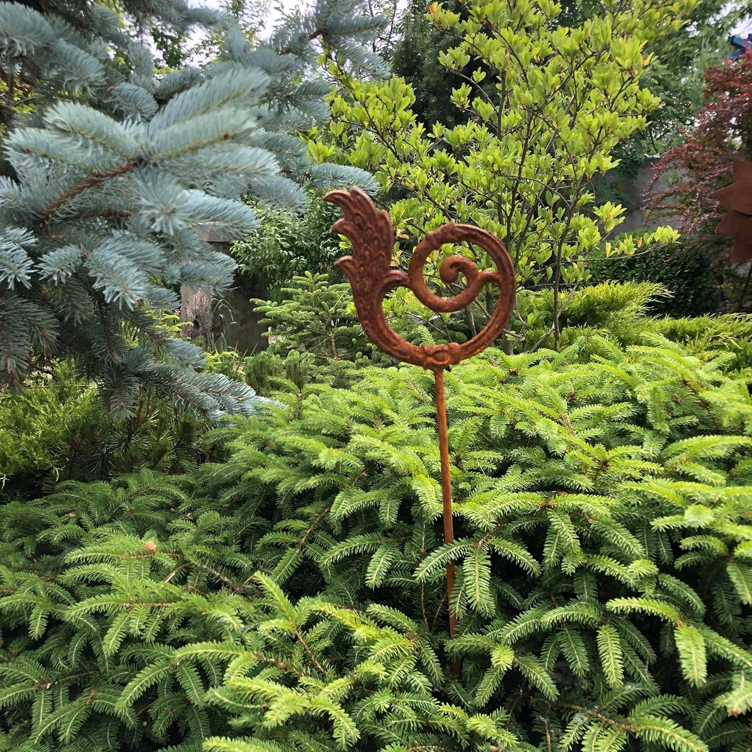 Rusty Metal Garden Stakes, Rusty Garden Finial, Yard Art, Vintage Garden Decor