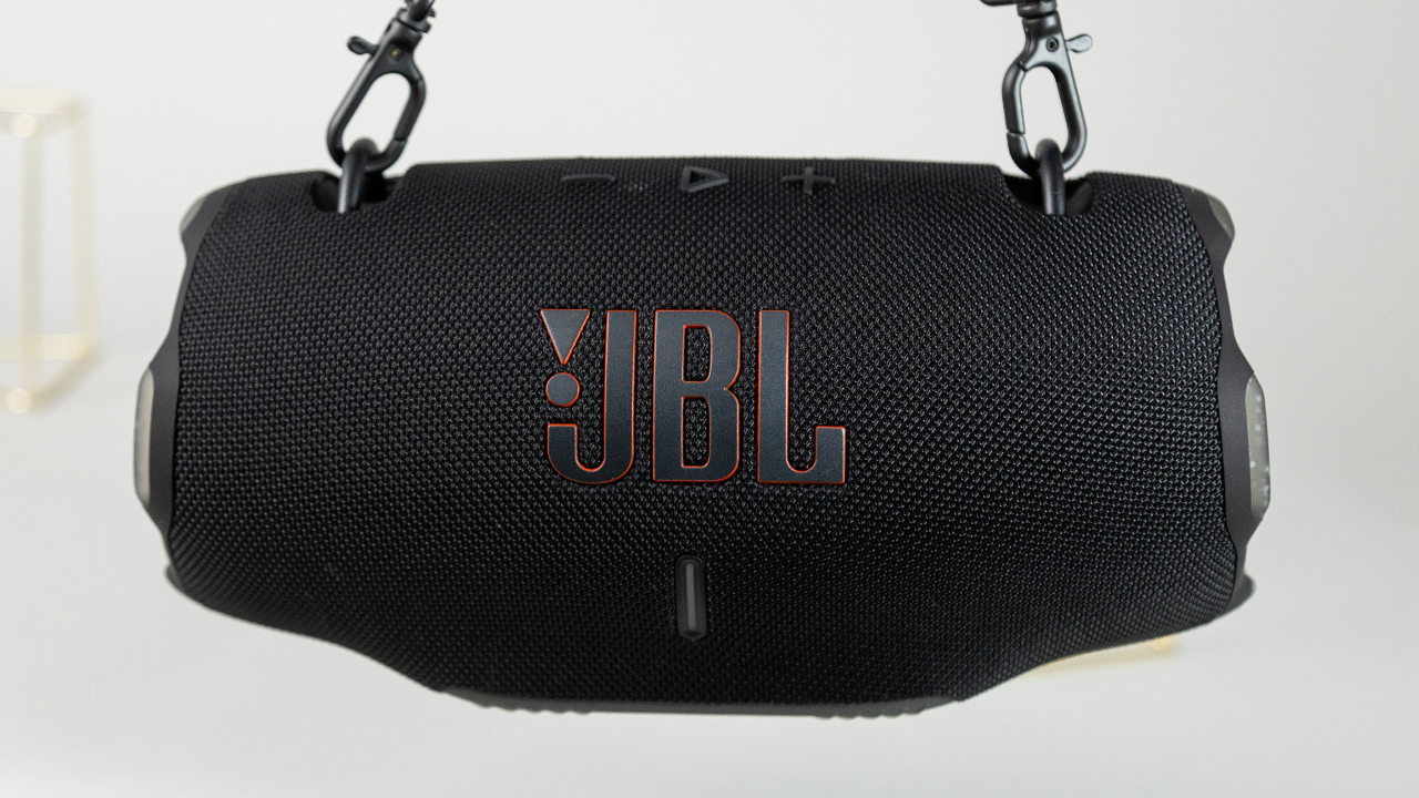 Watch Honest Customer Review of the JBL Xtreme 4 on Amazon Live