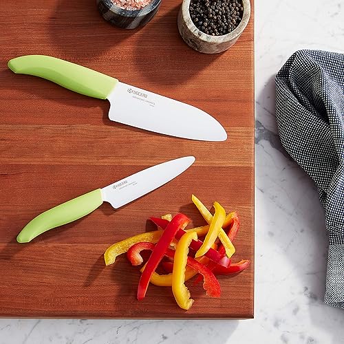 Vista 23 de KYOCERA Revolution Juego de cuchillos de cerámica de 2 piezas: cuchillo de chef para tus necesidades de cocina, cuchillo Santoku de 5.5 pulgadas