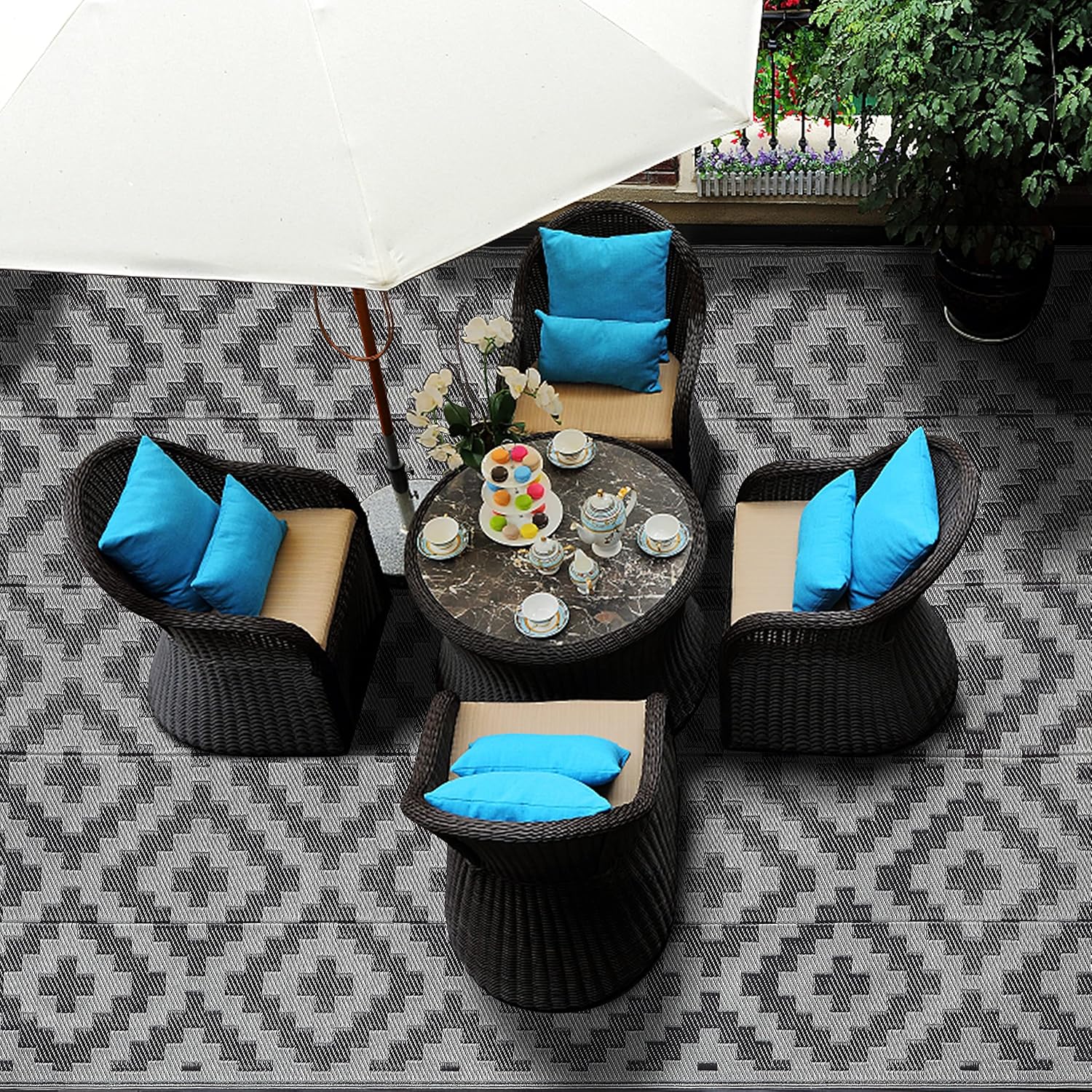 SAND MINE Waterproof Outdoor Rug 6x9 ft, Plastic Reversible Rug, Modern Area Rug, Large Floor Mat for Outdoors, RV, Patio, Backyard, Deck, Picnic, Beach, Camping, Black Grey Lattice