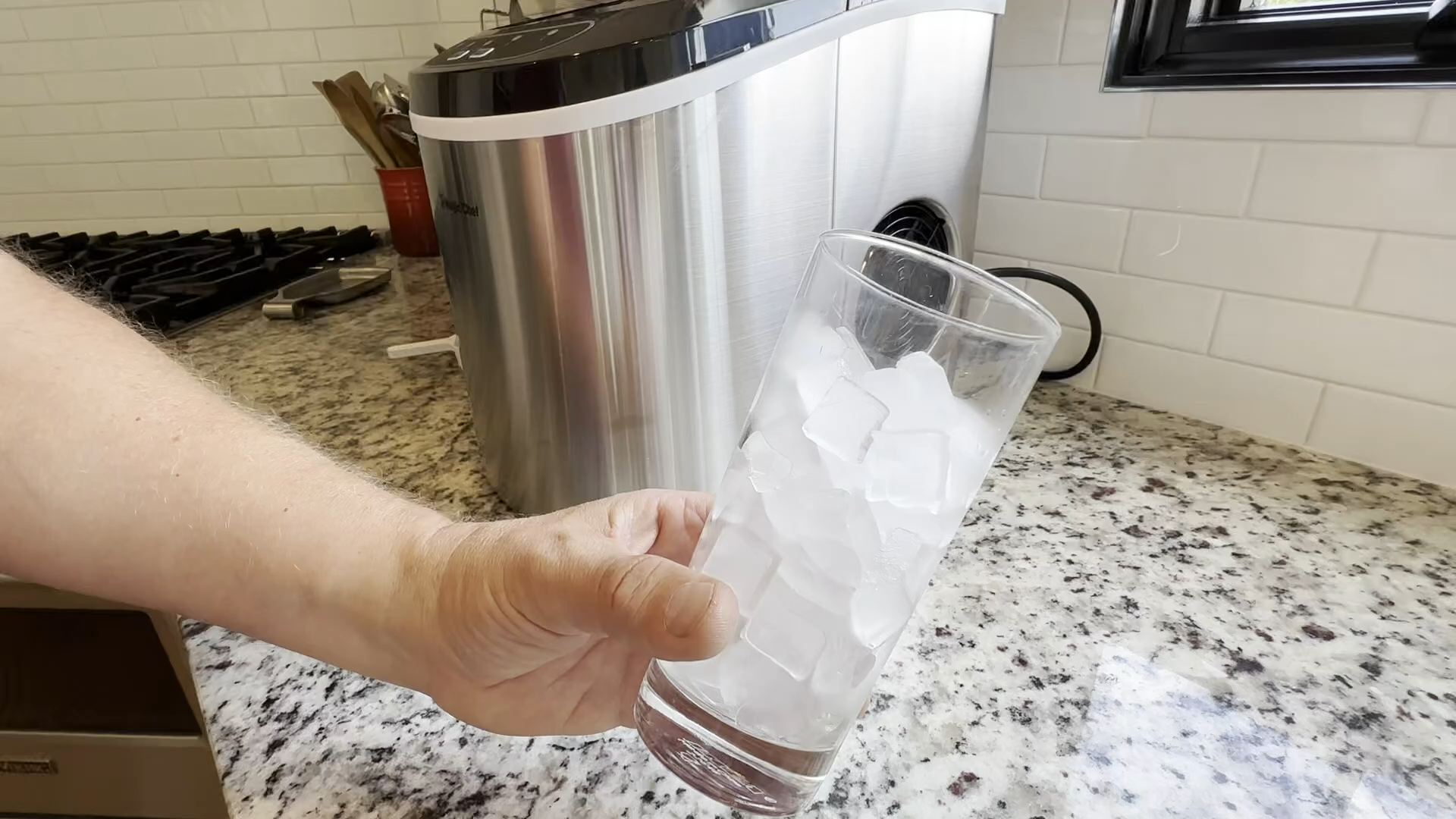 Review of Magic Chef Portable Countertop Ice Maker