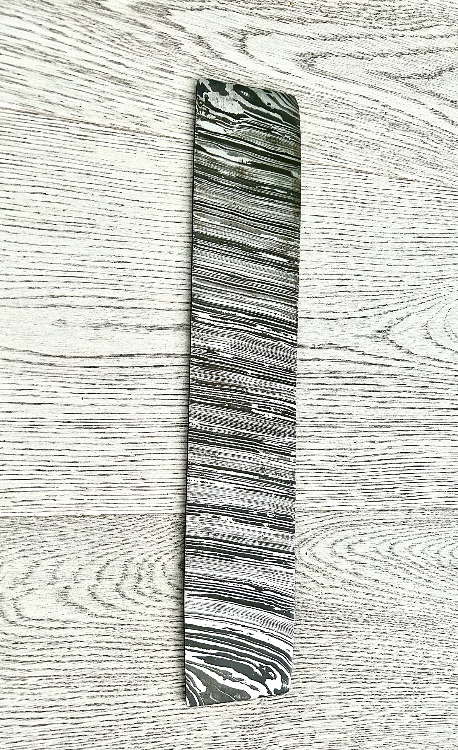 EXTREME Barre en acier Damas 25 x 5 cm faite à la main Motif tempête de feu Bush Artisanat Couteau Outils de fabrication Bar