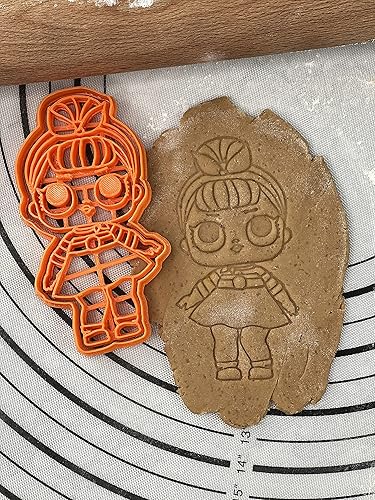 Miniatura 5 de L.O.L Surprise Doll - Cortador de galletas y molde LOL de 5 pulgadas a escala producido por 3D Kitchen Art (Doll 3)