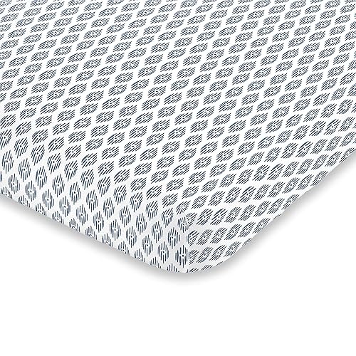 Miniatura 3 de NoJo Indigo Hues - Juego de ropa de cama para cuna de 4 piezas, diseño de elefante azul y blanco, edredón, sábana bajera ajustable 100% algodón,