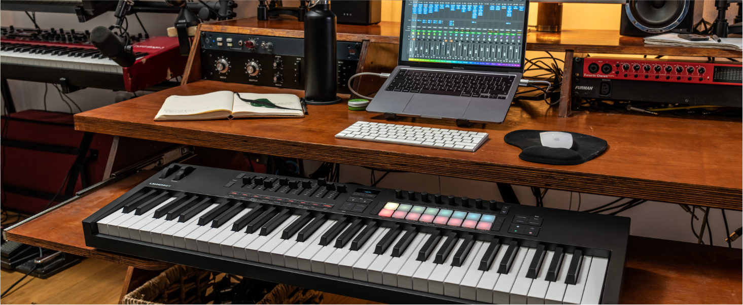 DTM・DAW novation LAUNCHKEY 61 Novation Launchkey 61 MK3 USB MIDI Keyboard Controller | zZounds