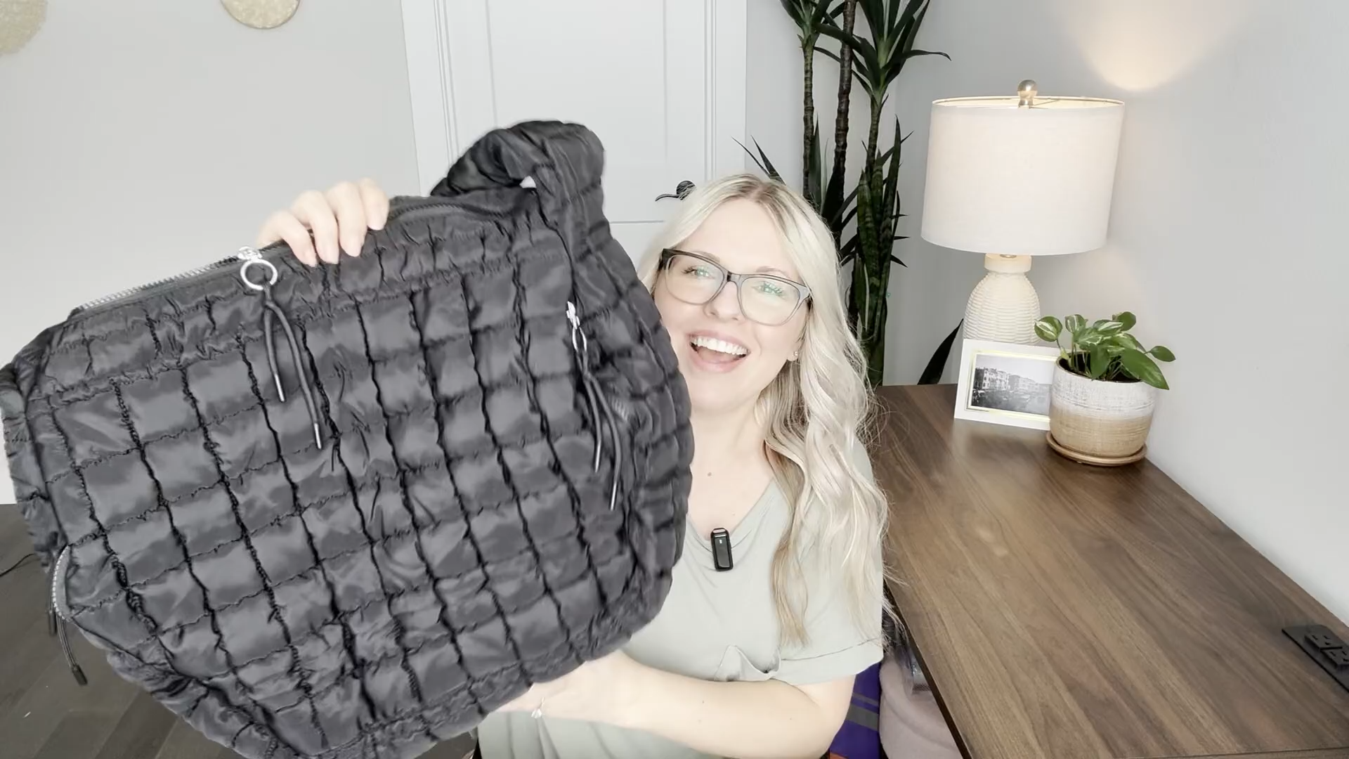 Bolso tipo Tote acolchado ligero para hombro miniatura 7