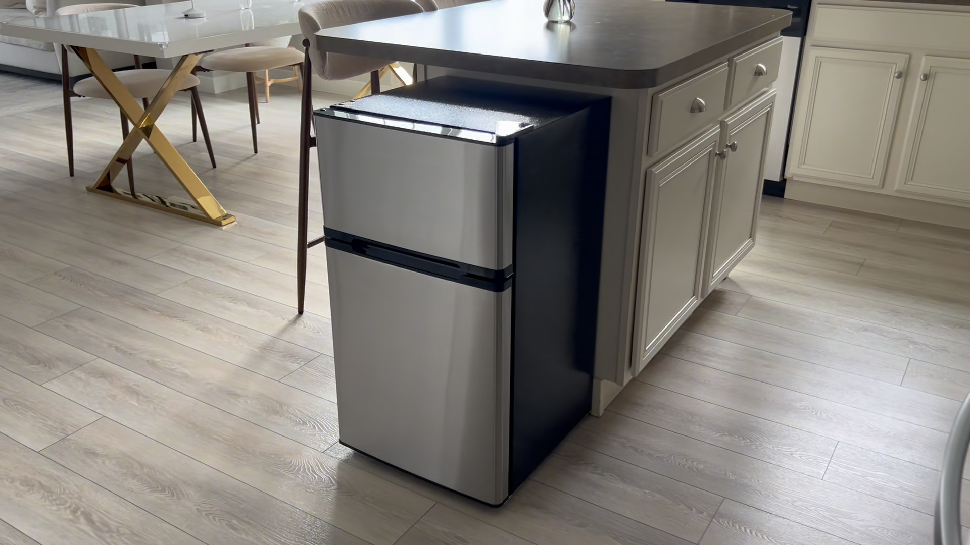 Amazon.com: Electactic 3.2 Cu.Ft Mini Fridge with Freezer, Compact